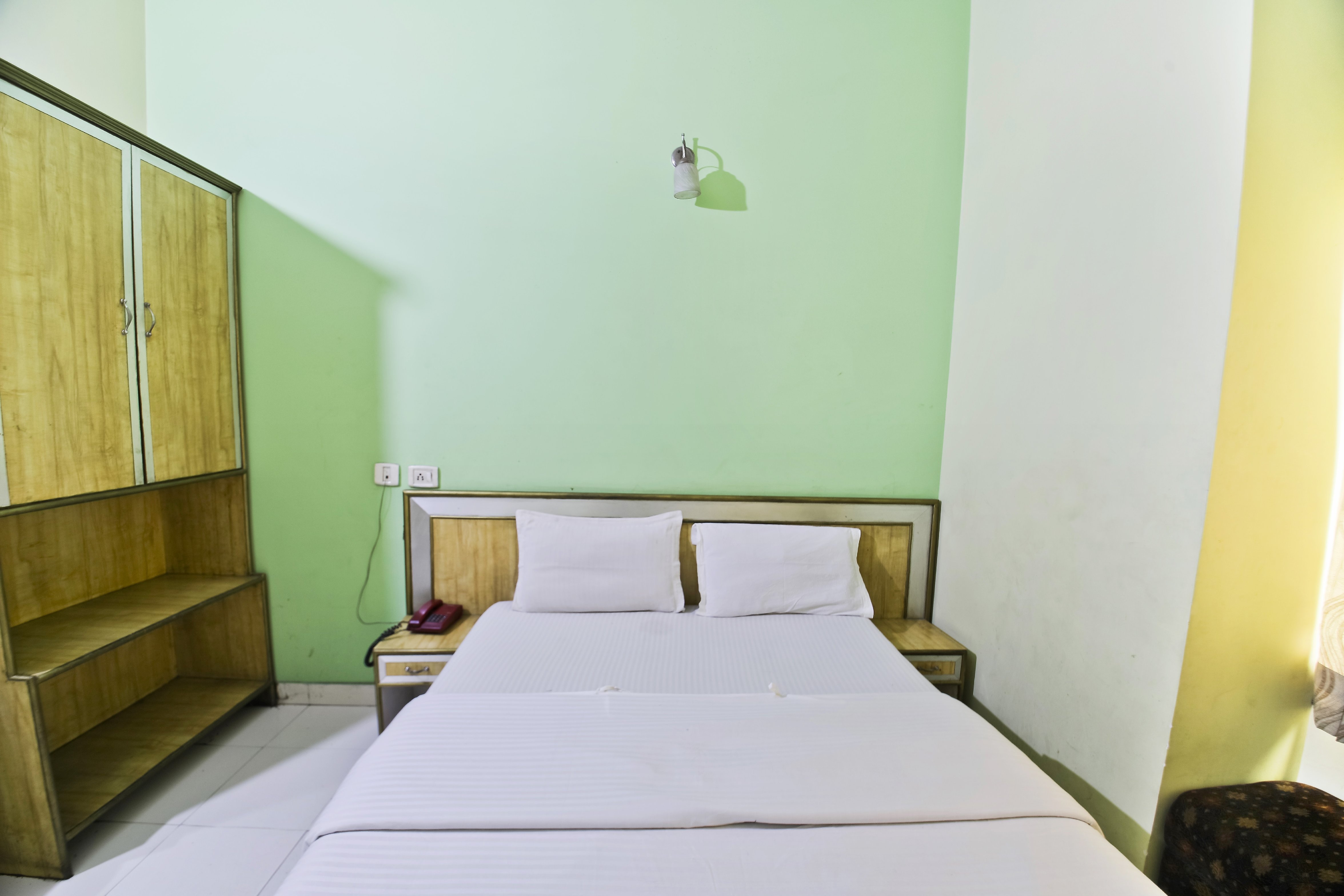 Hotel Aaditya Heights - Tap to explore photos