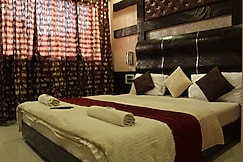 Hotel Js Excellency, Mahabaleshwar