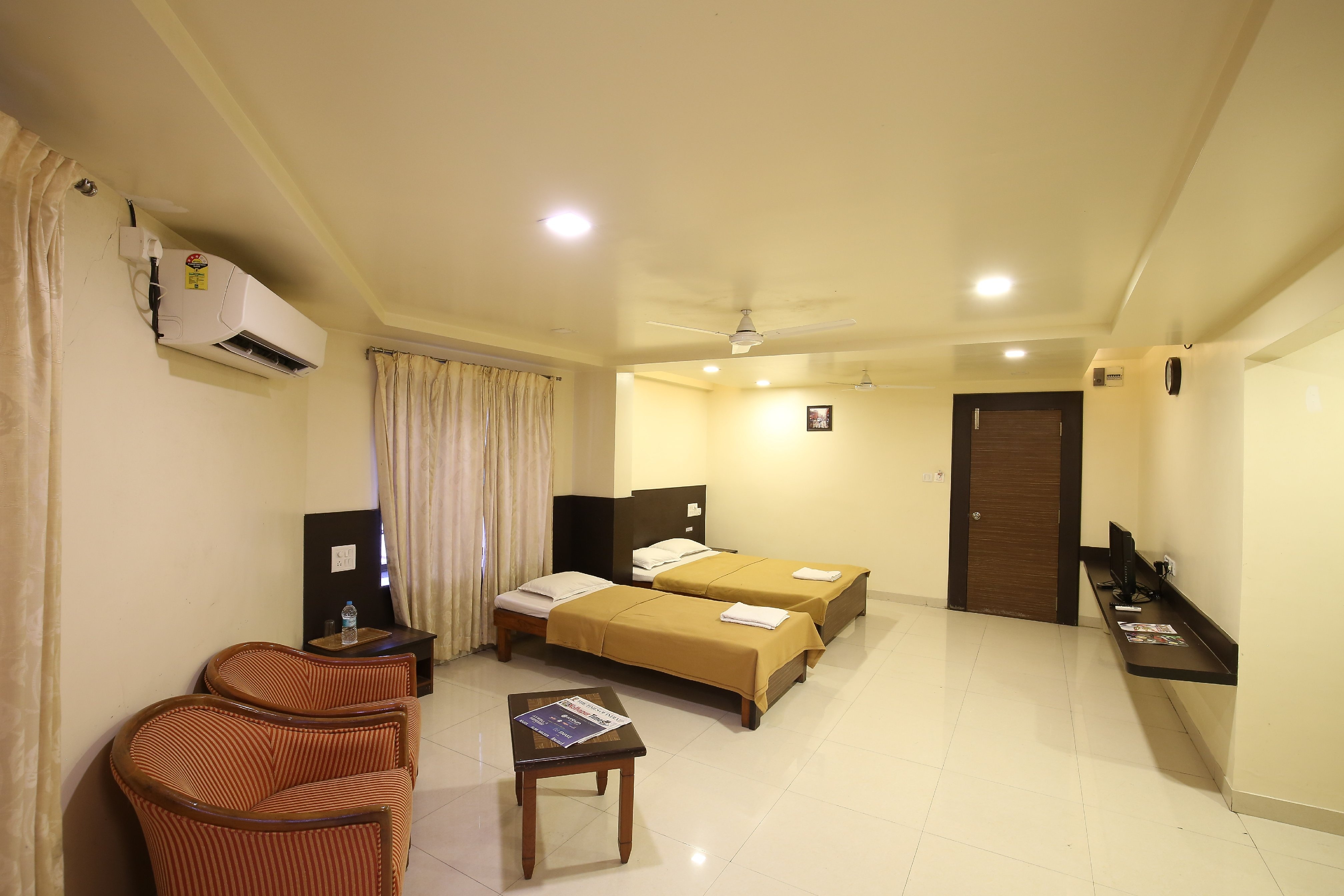 HOTEL KOHINOOR SQUARE 3