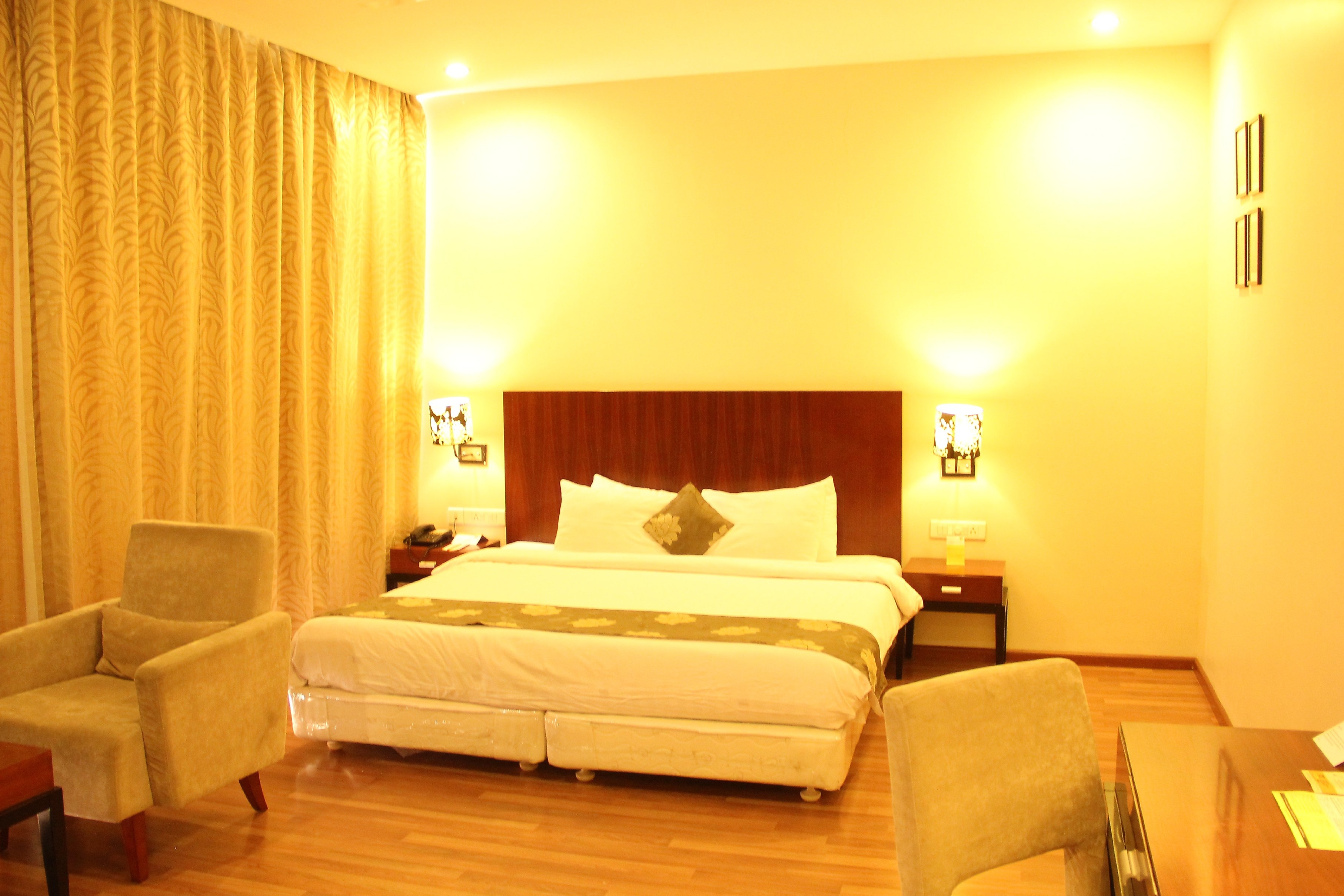 Premiere Mini Suite 1