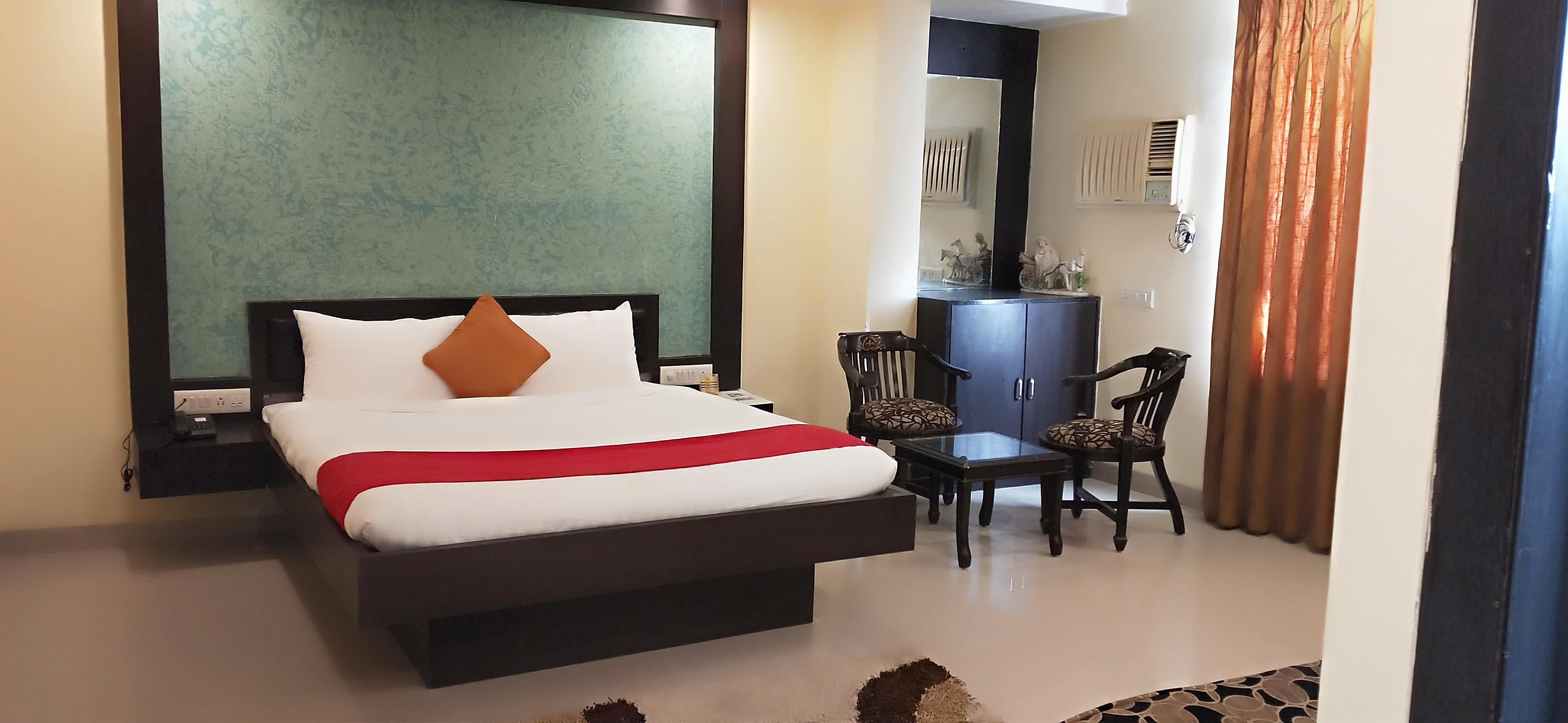 Hotel Mantri Residency - Tap to explore photos