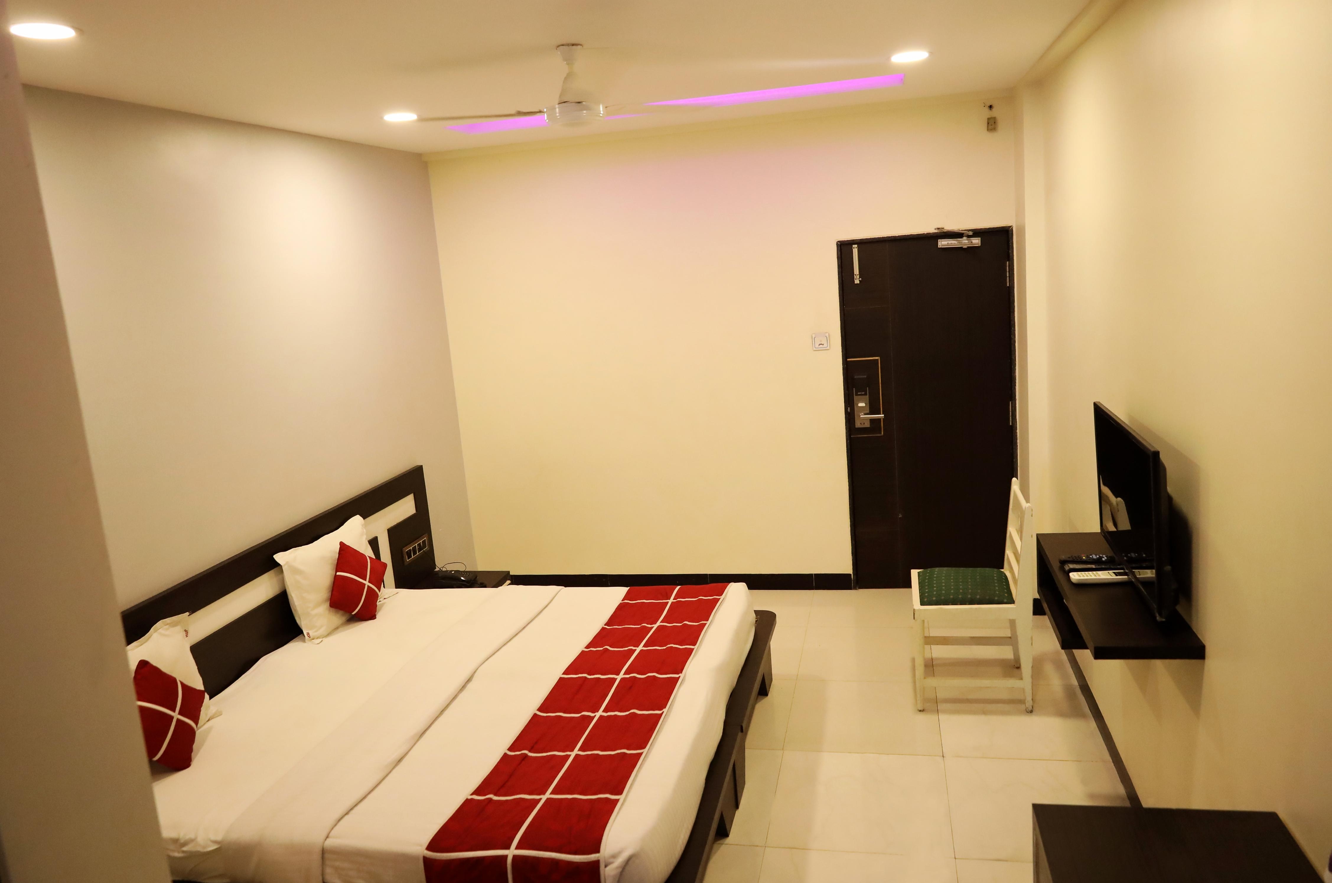 Deluxe Room 1