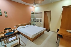 Hotel Kaveri International , Porbandar