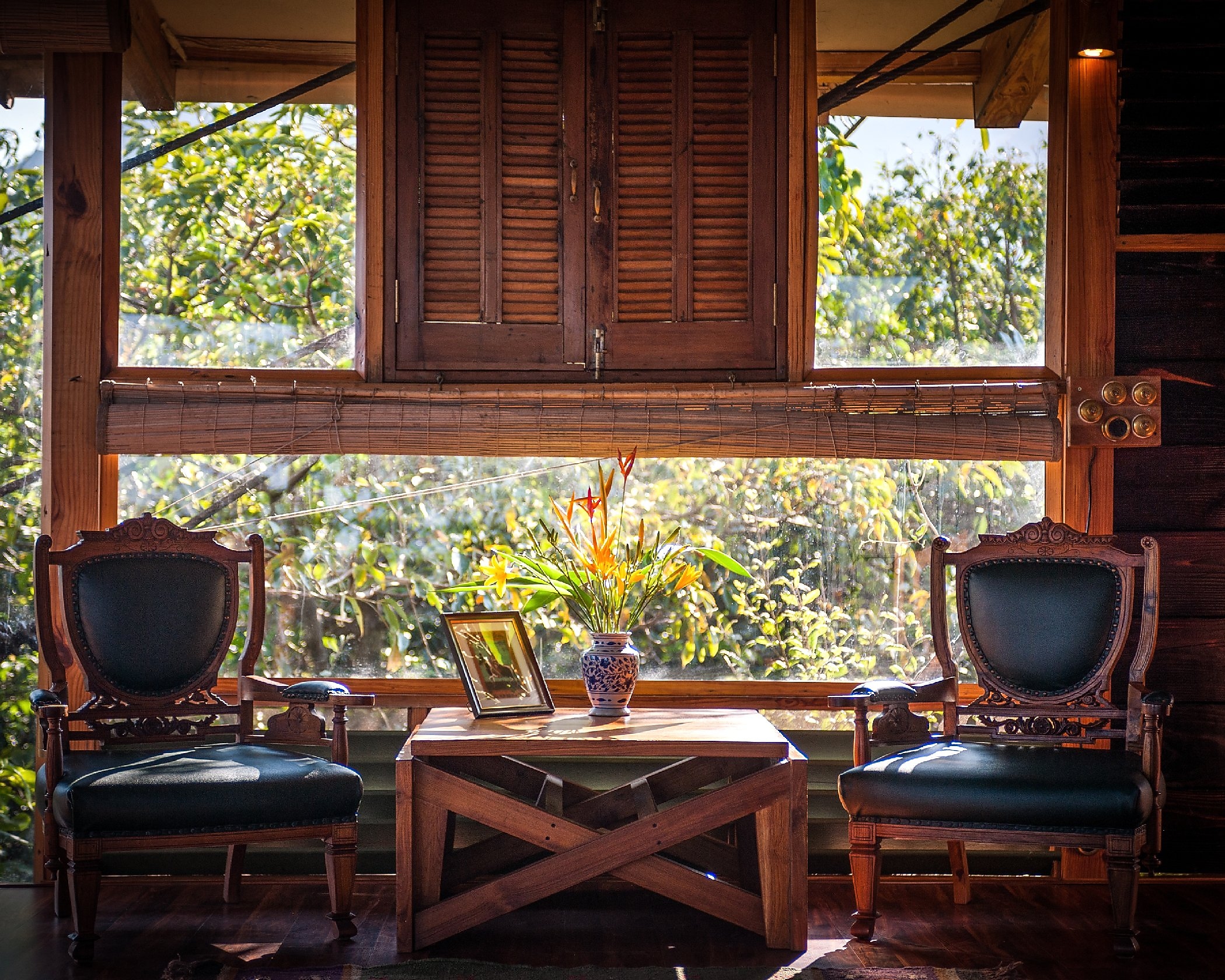 Canopy Machan with Bathtub on Deck 1