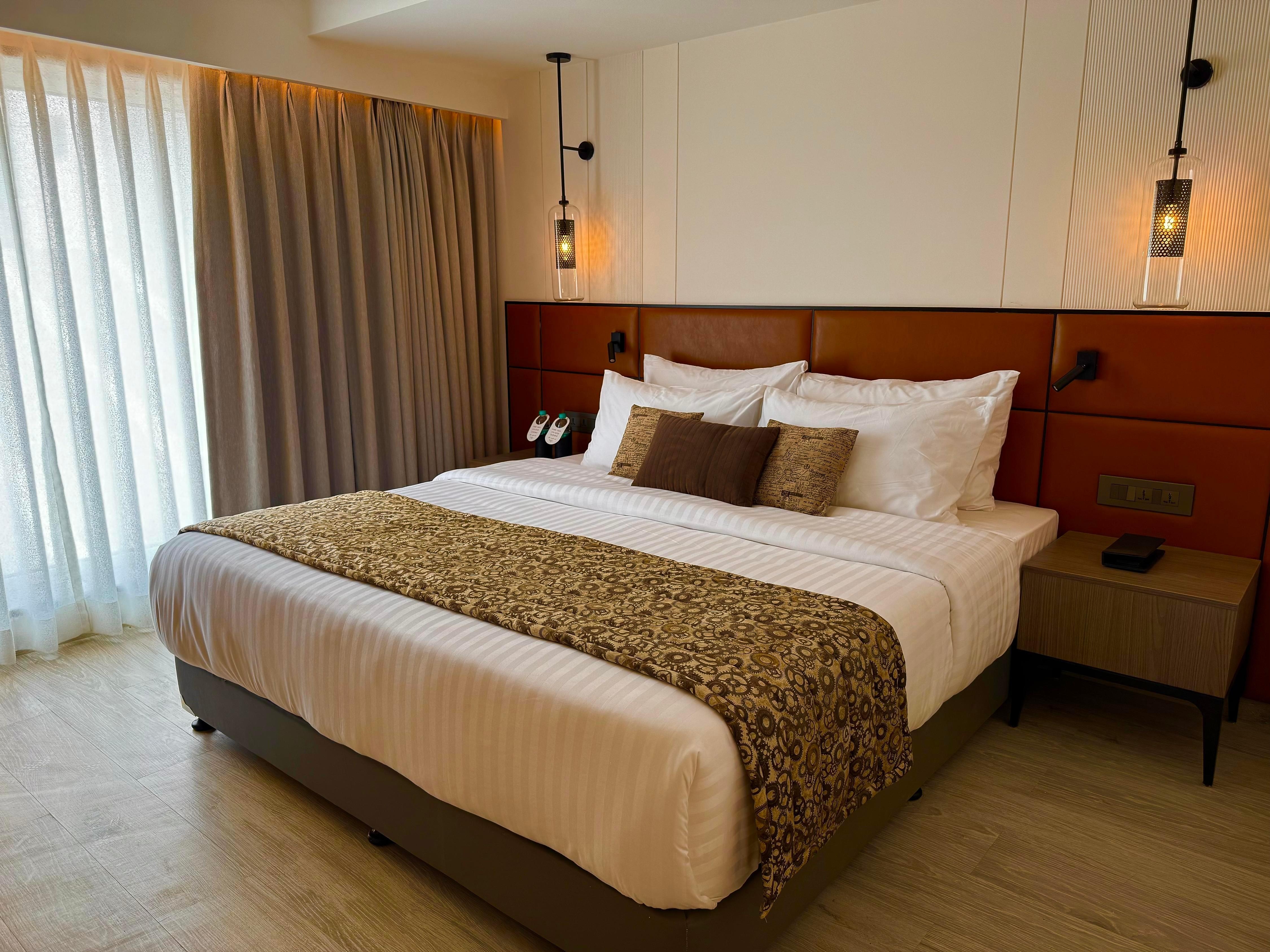 Club Room 1