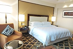 Sheraton Grand Pune Bund Garden Hotel, Pune