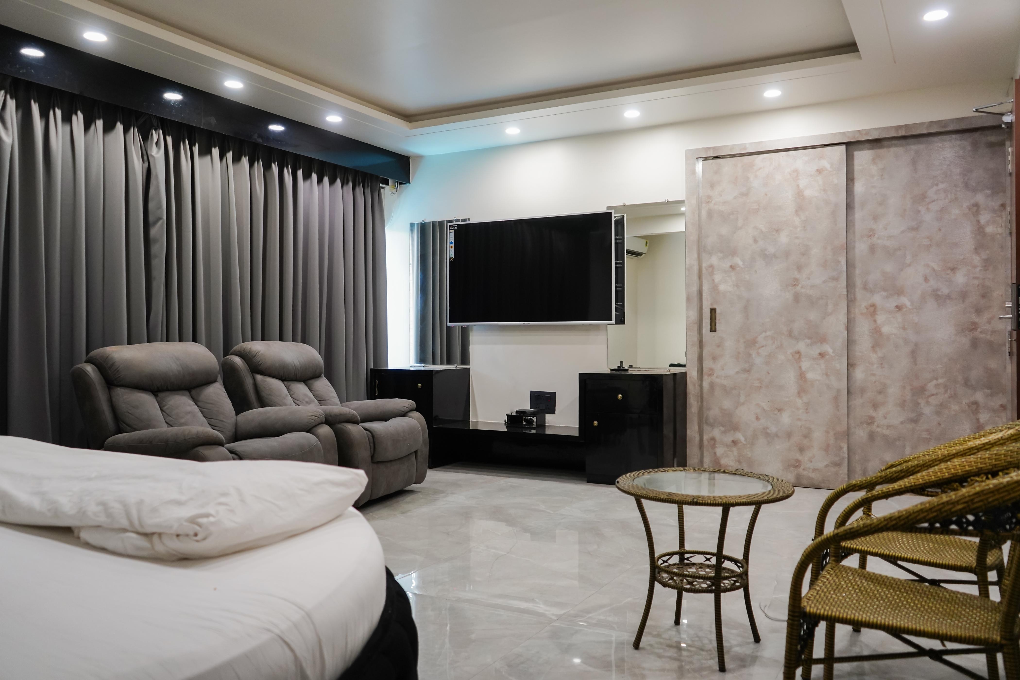 Meadow Suite With Private Balcony 1