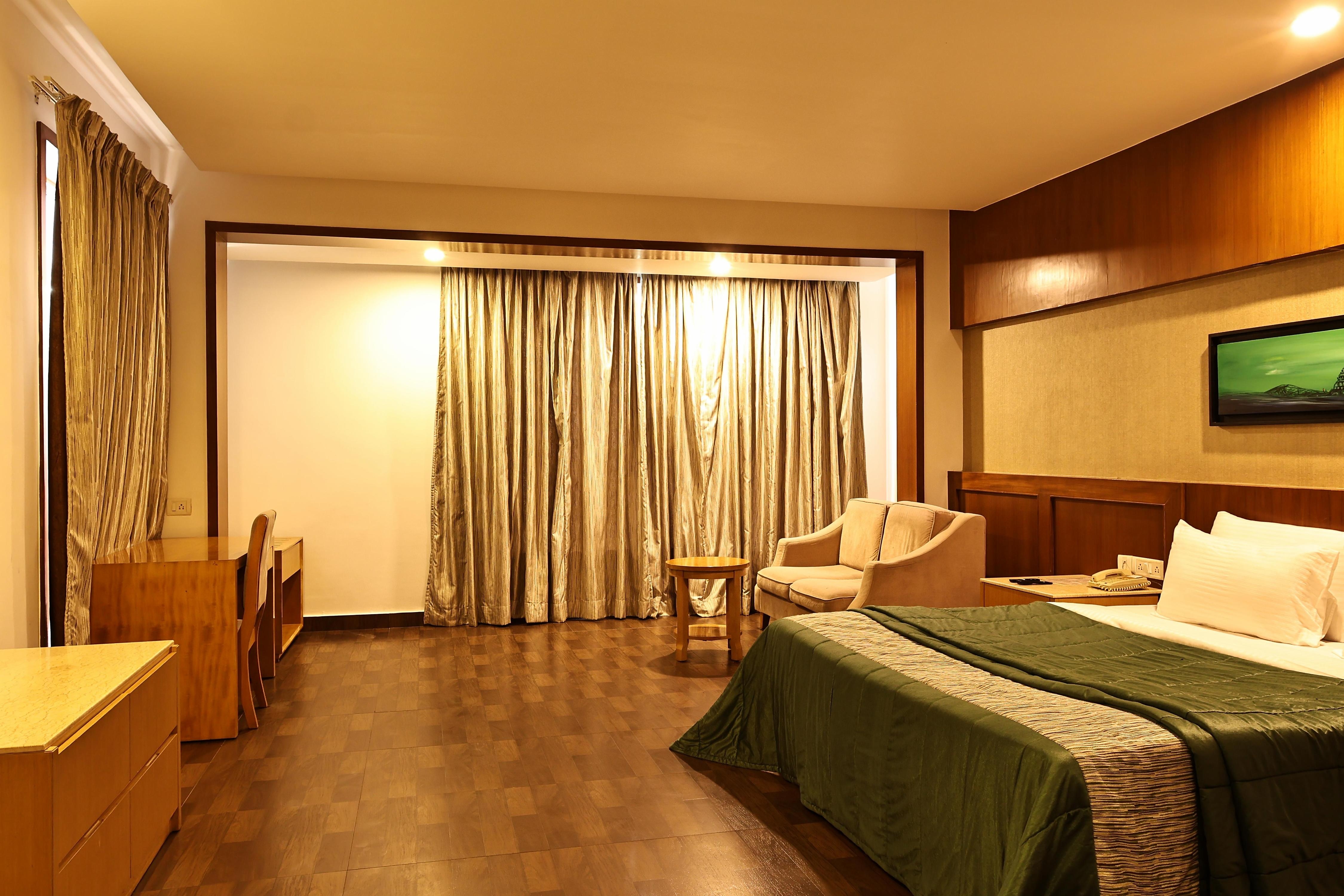 VGP Golden Beach Resort - Tap to explore photos