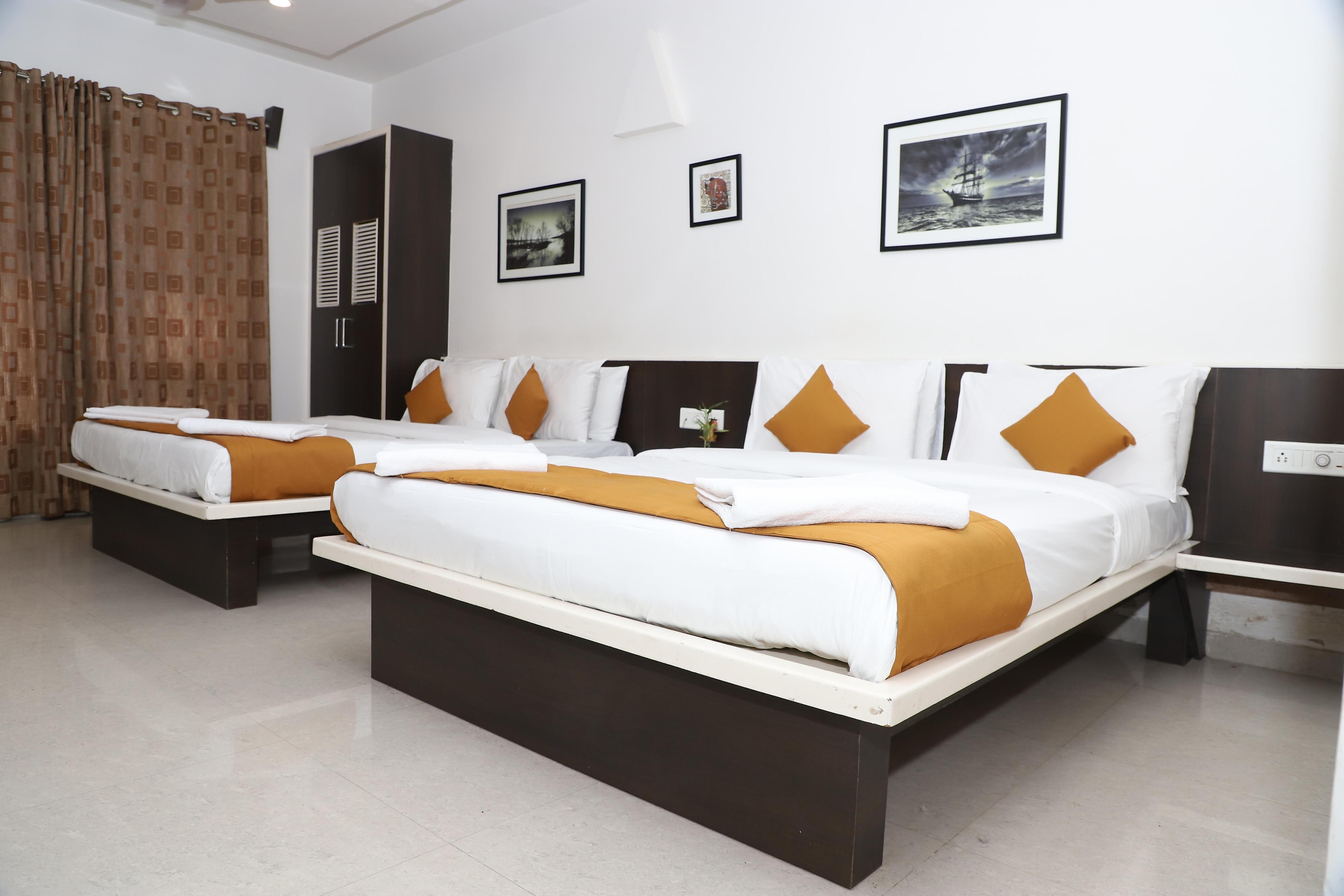 Hotel Sai Bansi 5