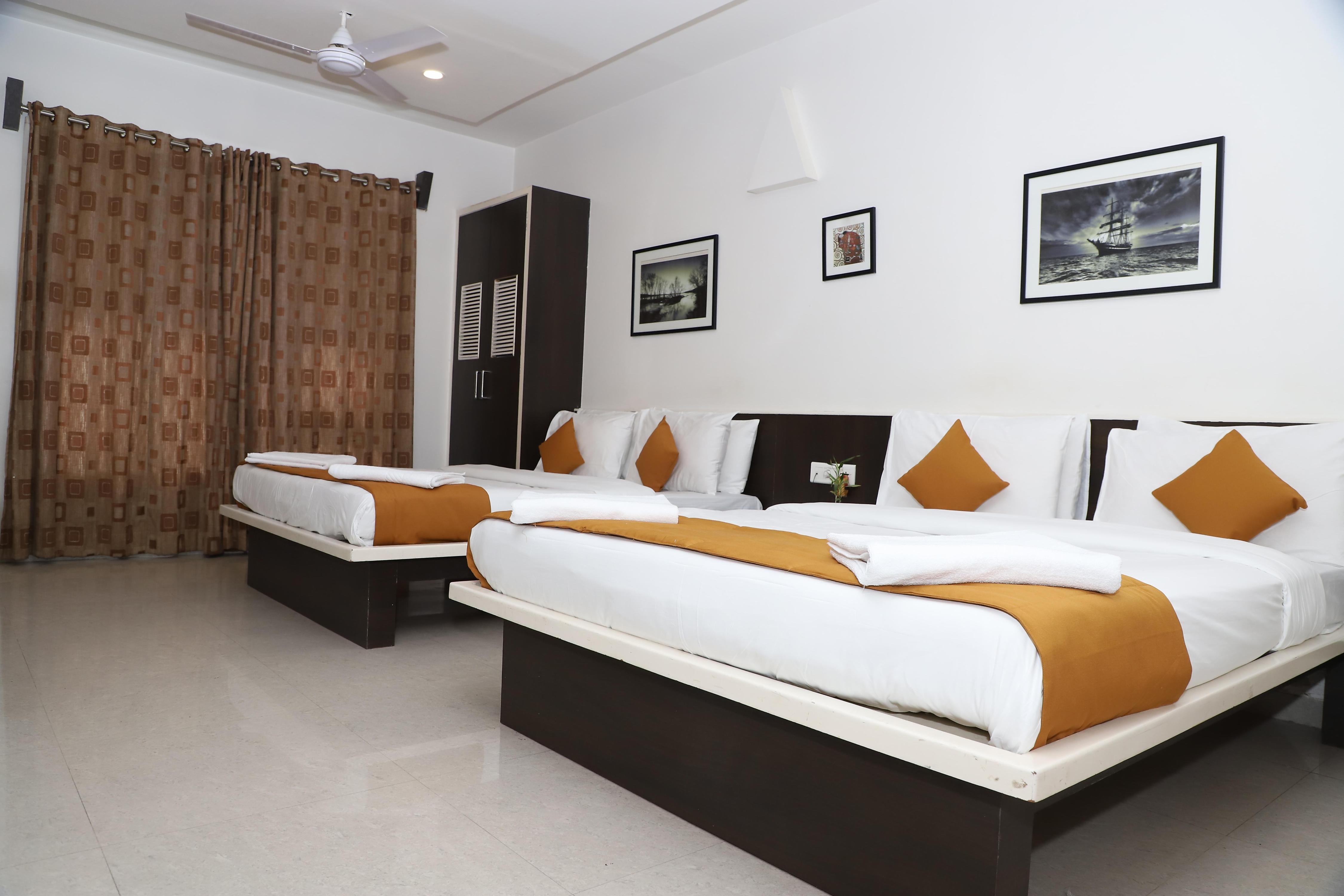Hotel Sai Bansi 4
