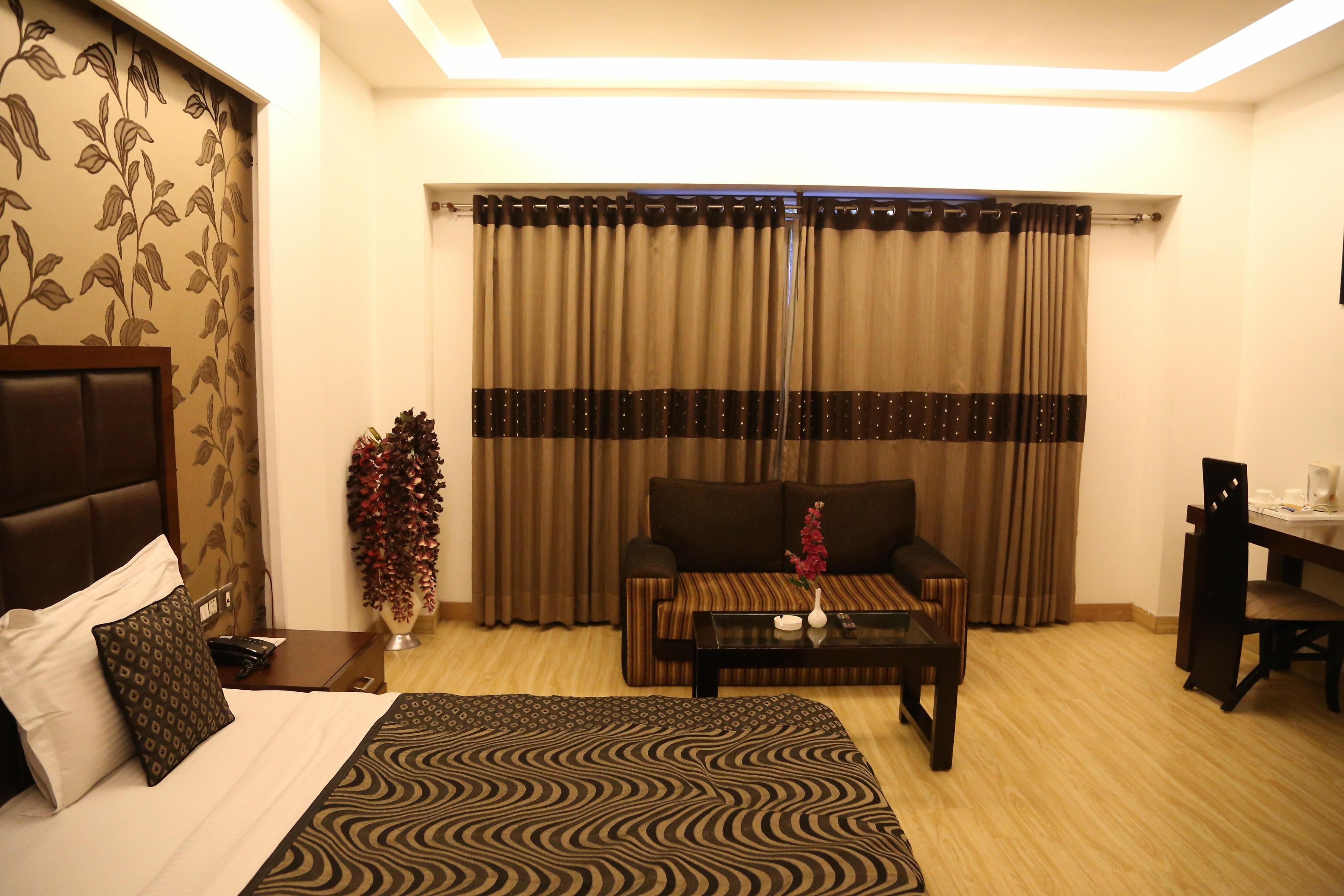 Hotel Haris Court (Lajpat Nagar) - Tap to explore photos