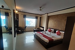 Hotel Savi Regency, Jaipur