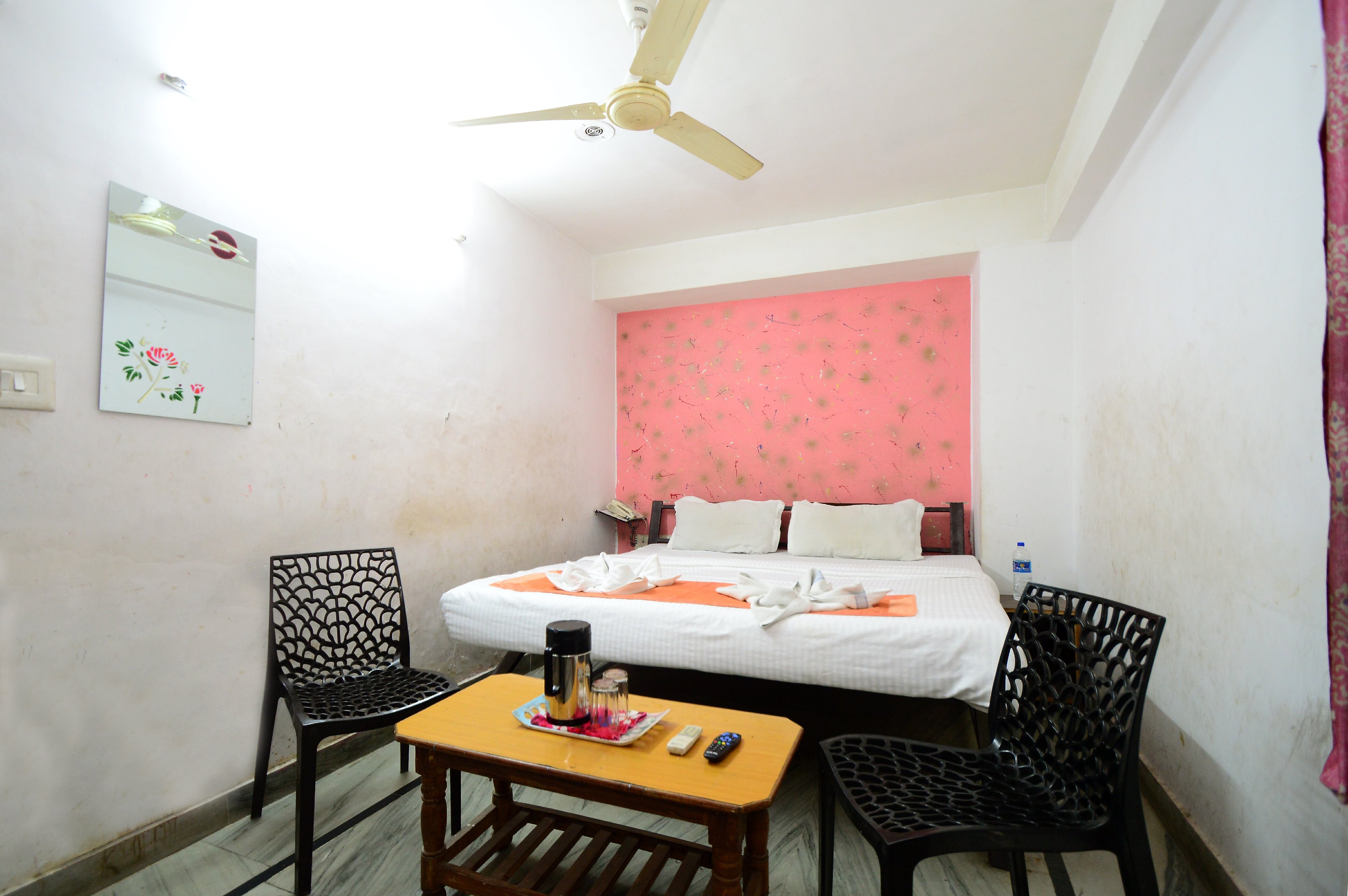 New India Guest House - Tap to explore photos