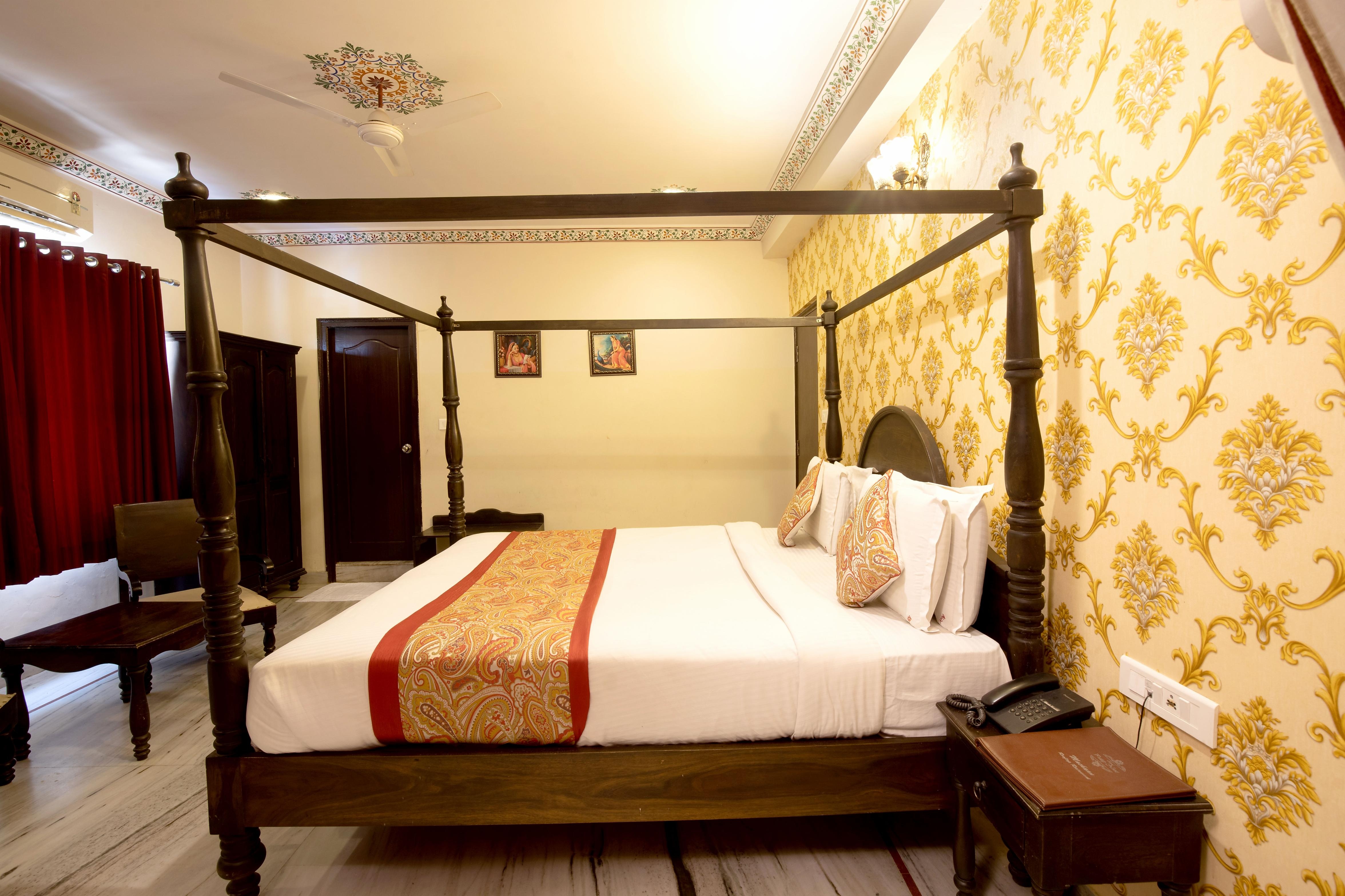 Hotel Royal Pratap Niwas - Tap to explore photos