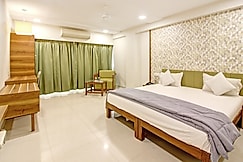 HOTEL PRUDENT, Vadodara