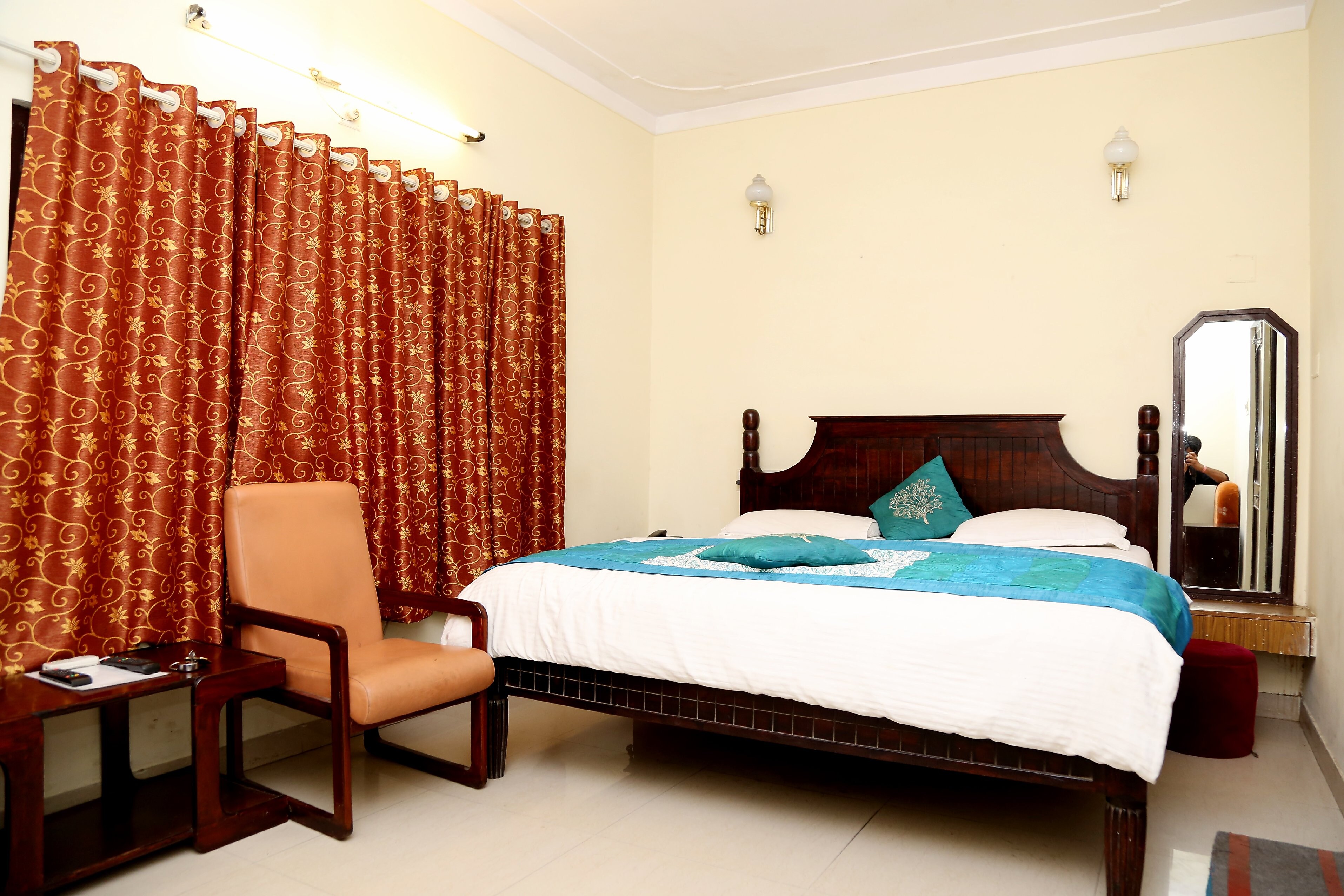 Hotel Rajshree Palace - Tap to explore photos