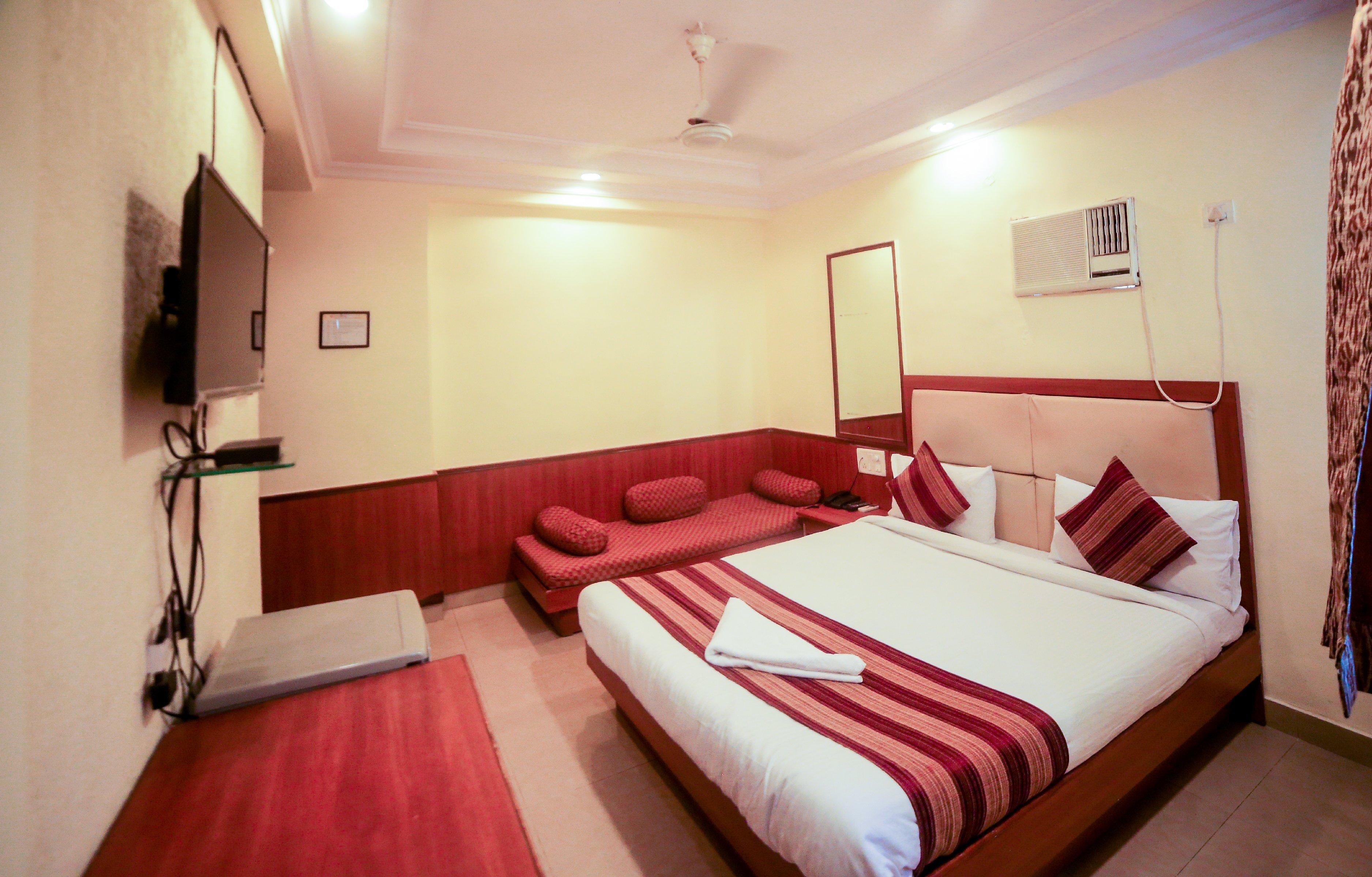 Hotel Lucky Bandra - Tap to explore photos