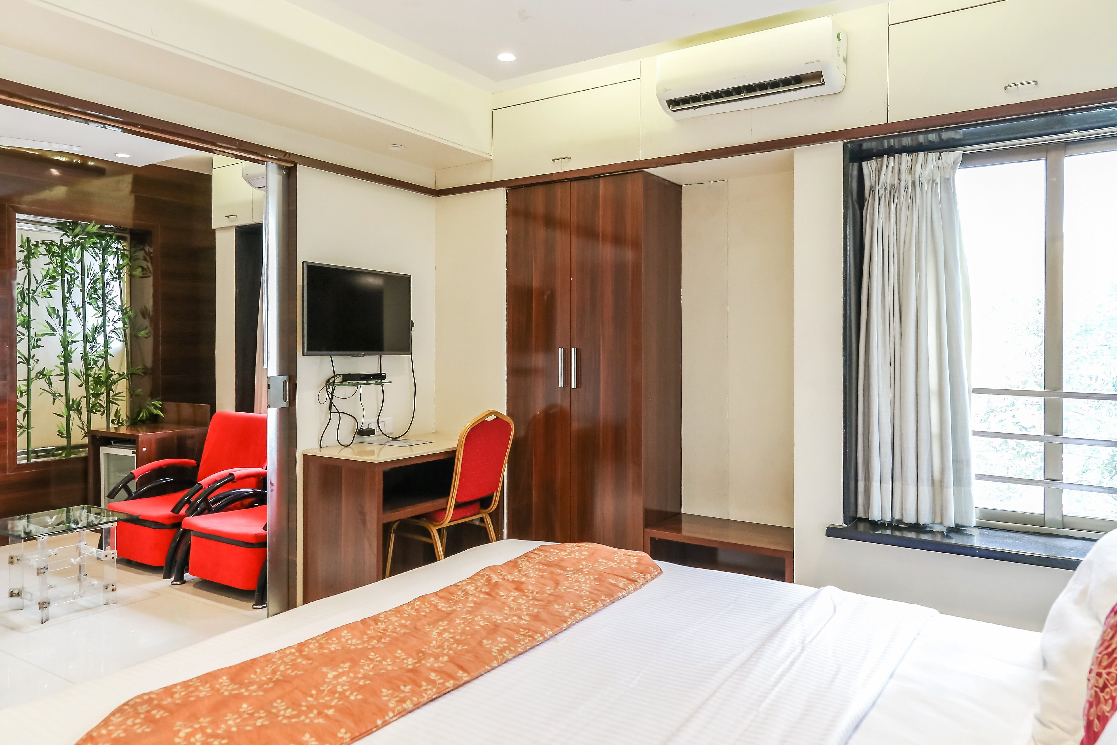 The Grand Tulip, Swargate Pune INR 1034 OFF ( ̶3̶4̶0̶0̶ ) Hotel Price
