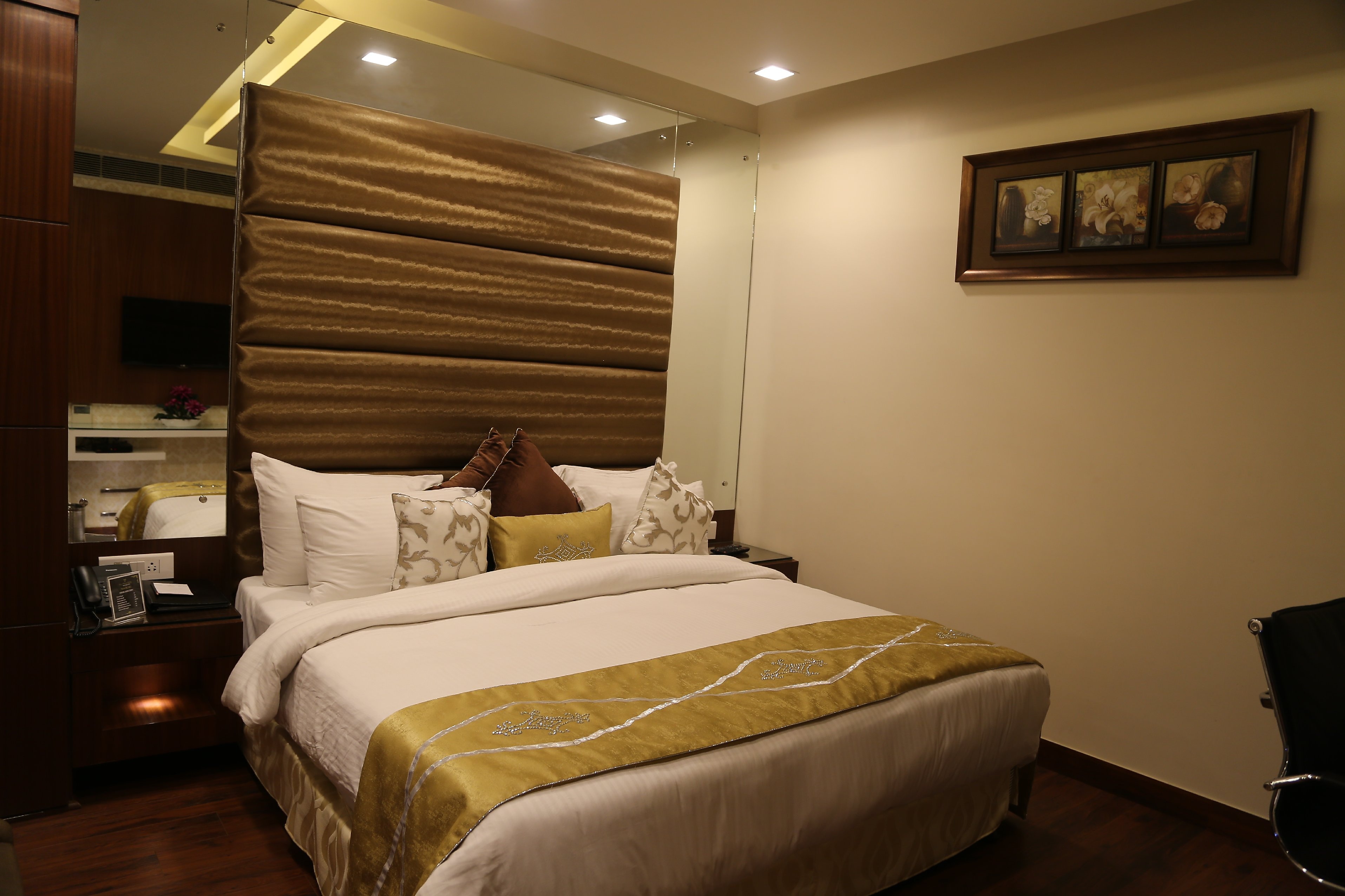 Taj Princess The Boutique Hotel - Tap to explore photos