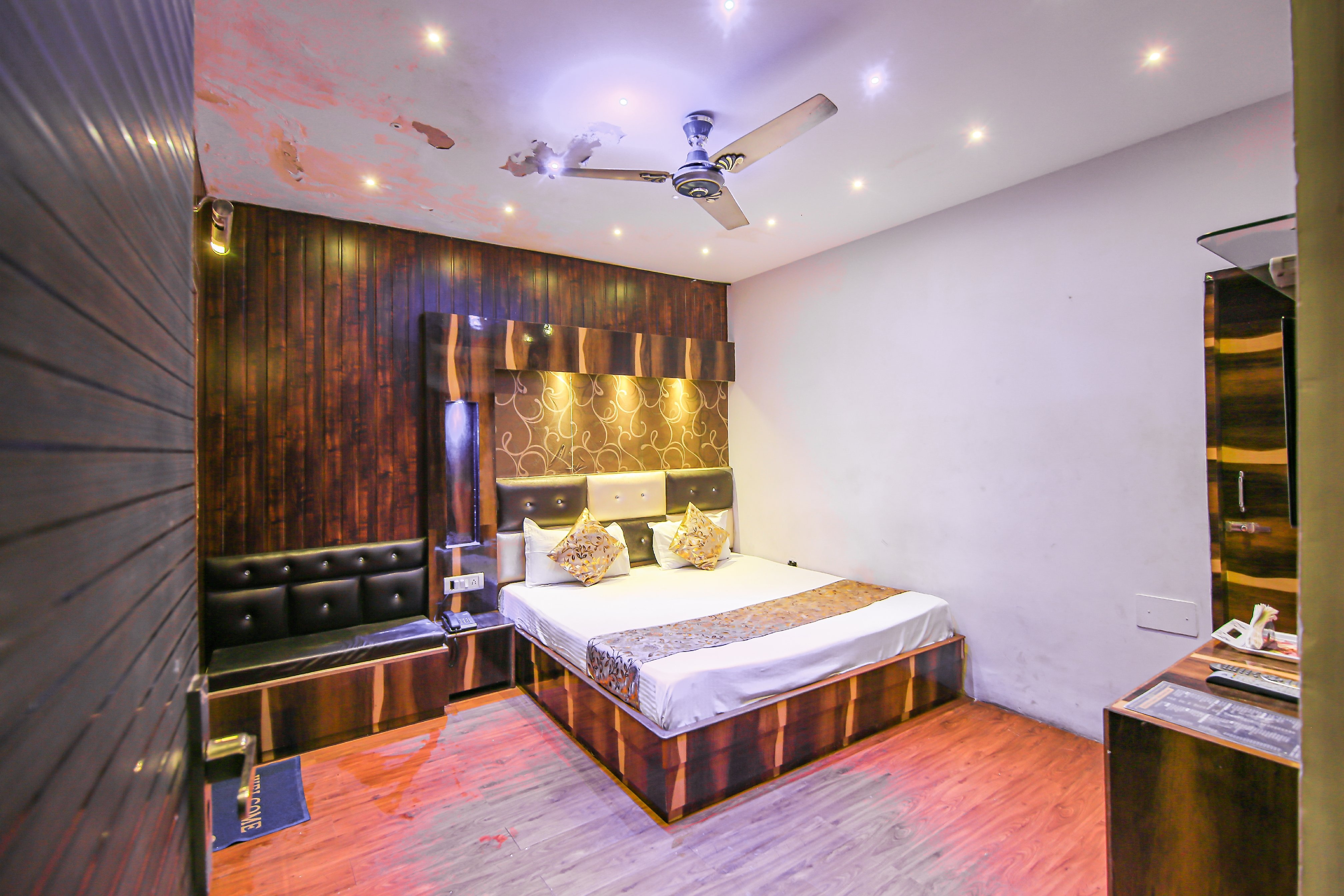 Hotel New MG residency - Tap to explore photos