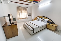 Hotel Dolphin, Jalandhar