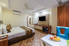 HOTEL NEU VILLA - Near Connaught Place, Delhi