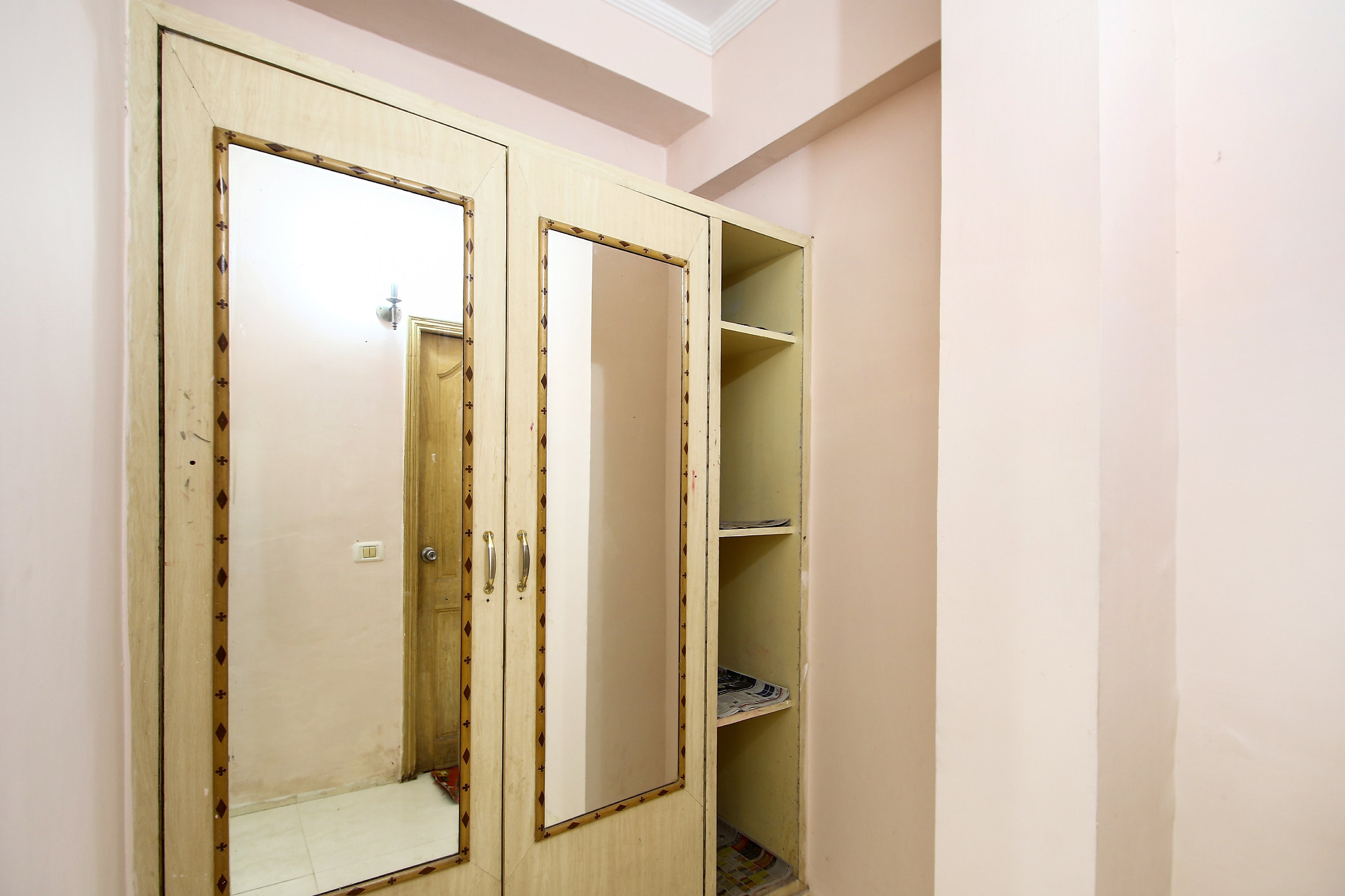 Hotel Shubham Holidays - Tap to explore photos