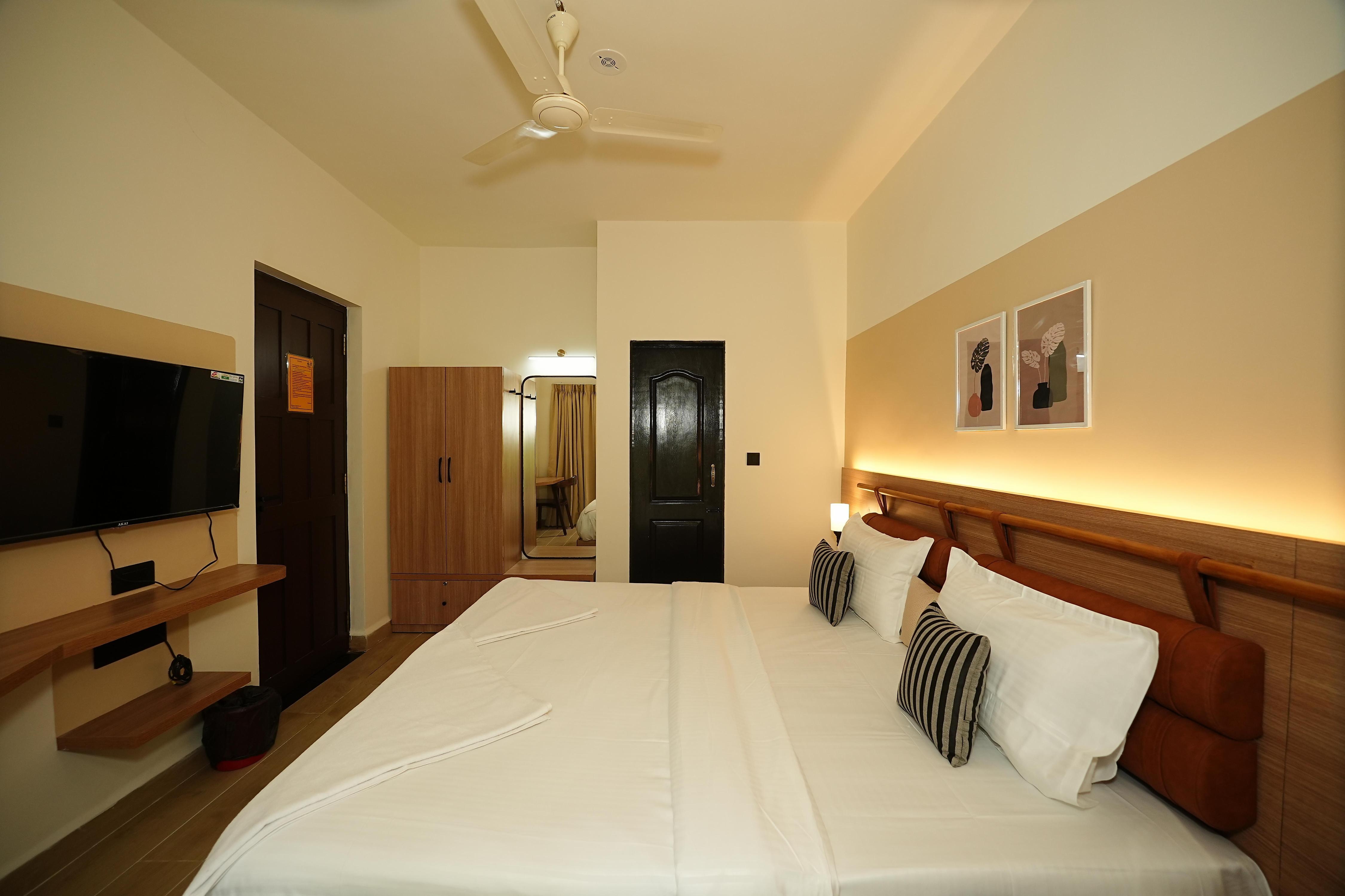 Anjuna Beach Resort - Tap to explore photos