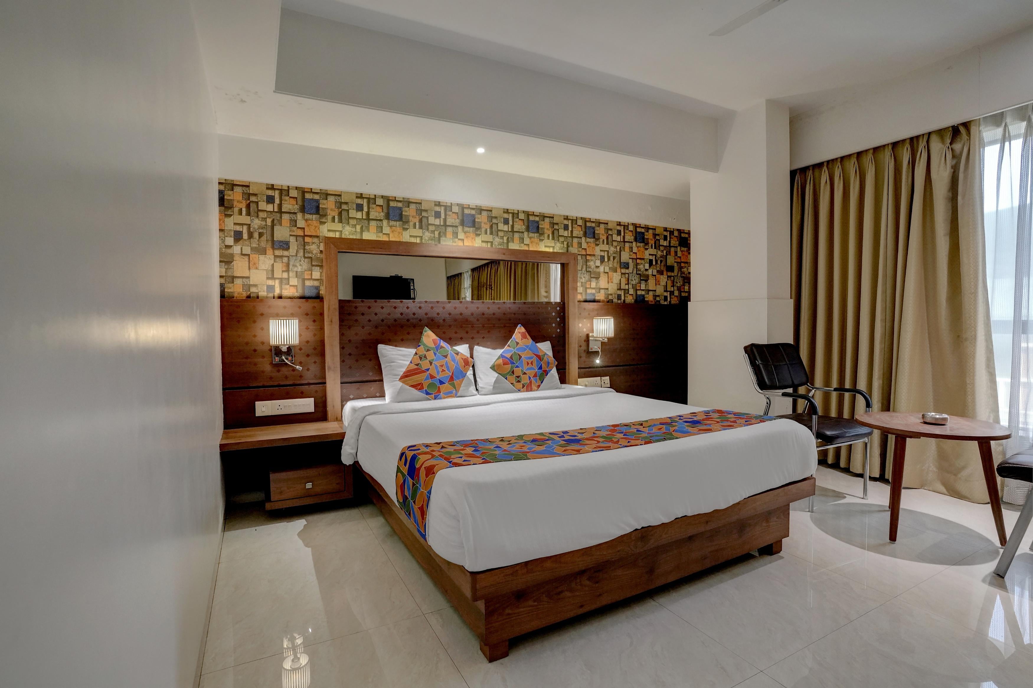 Srikrishna Paradise Hotel, Thane Navi Mumbai - Tap to explore photos