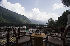 Himanshu Resorts (5 Min walking from Mall Road), Manali