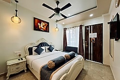 Shree Ganesha Palace Near Kashi Vishwanath Temple, Varanasi