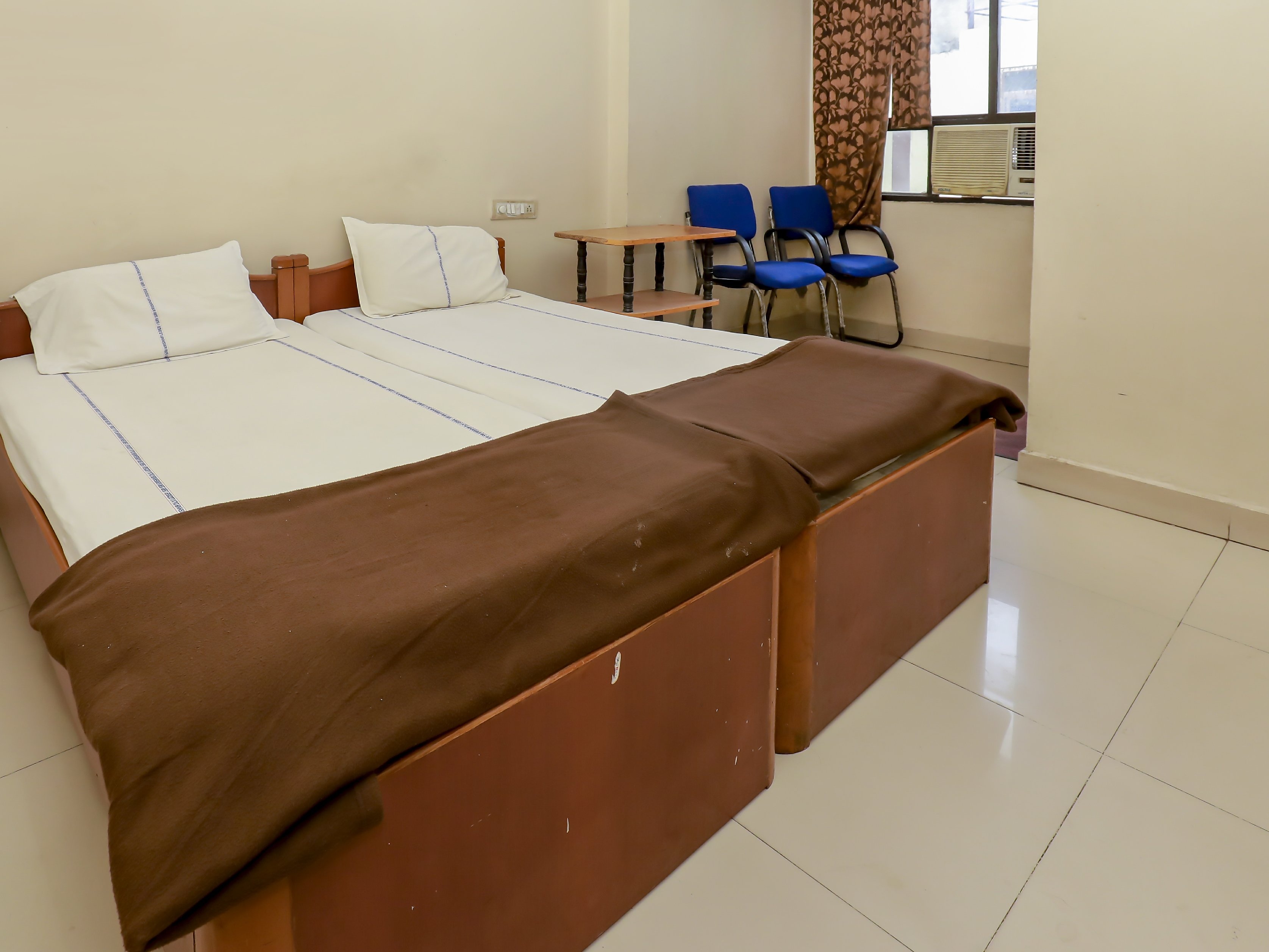 sri sai krishna deluxe lodge - Tap to explore photos