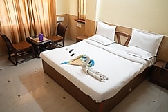 Hotel Rajpal Palace, Udaipur