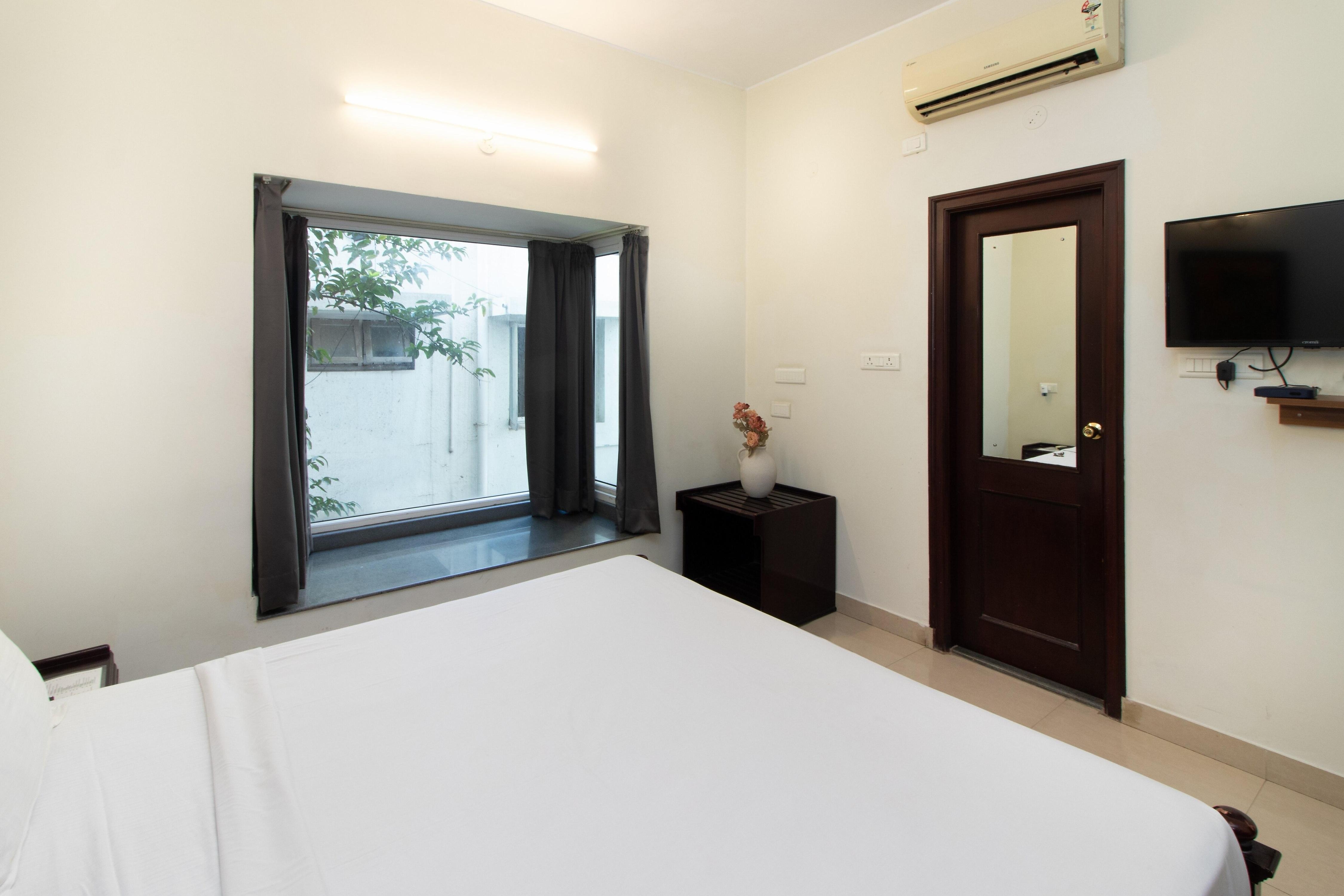 Sanctum Suites Indiranagar Bangalore - Tap to explore photos