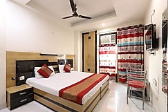 Goel Residency | Rooms in a Homestay, Delhi