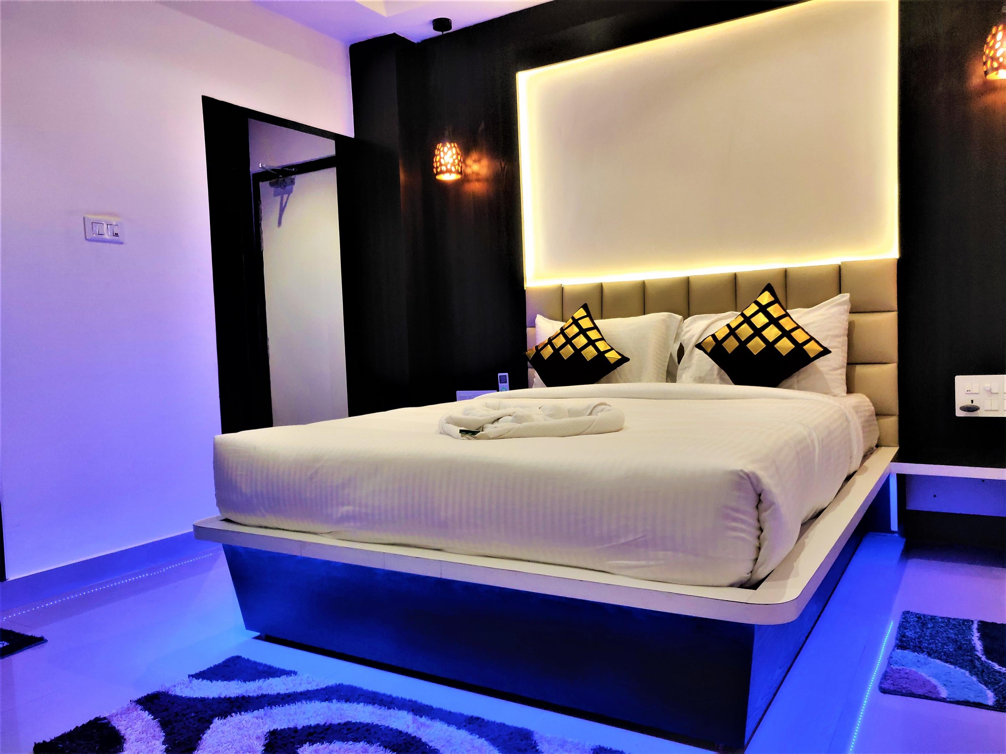 Hotel Magpie Residency - Tap to explore photos