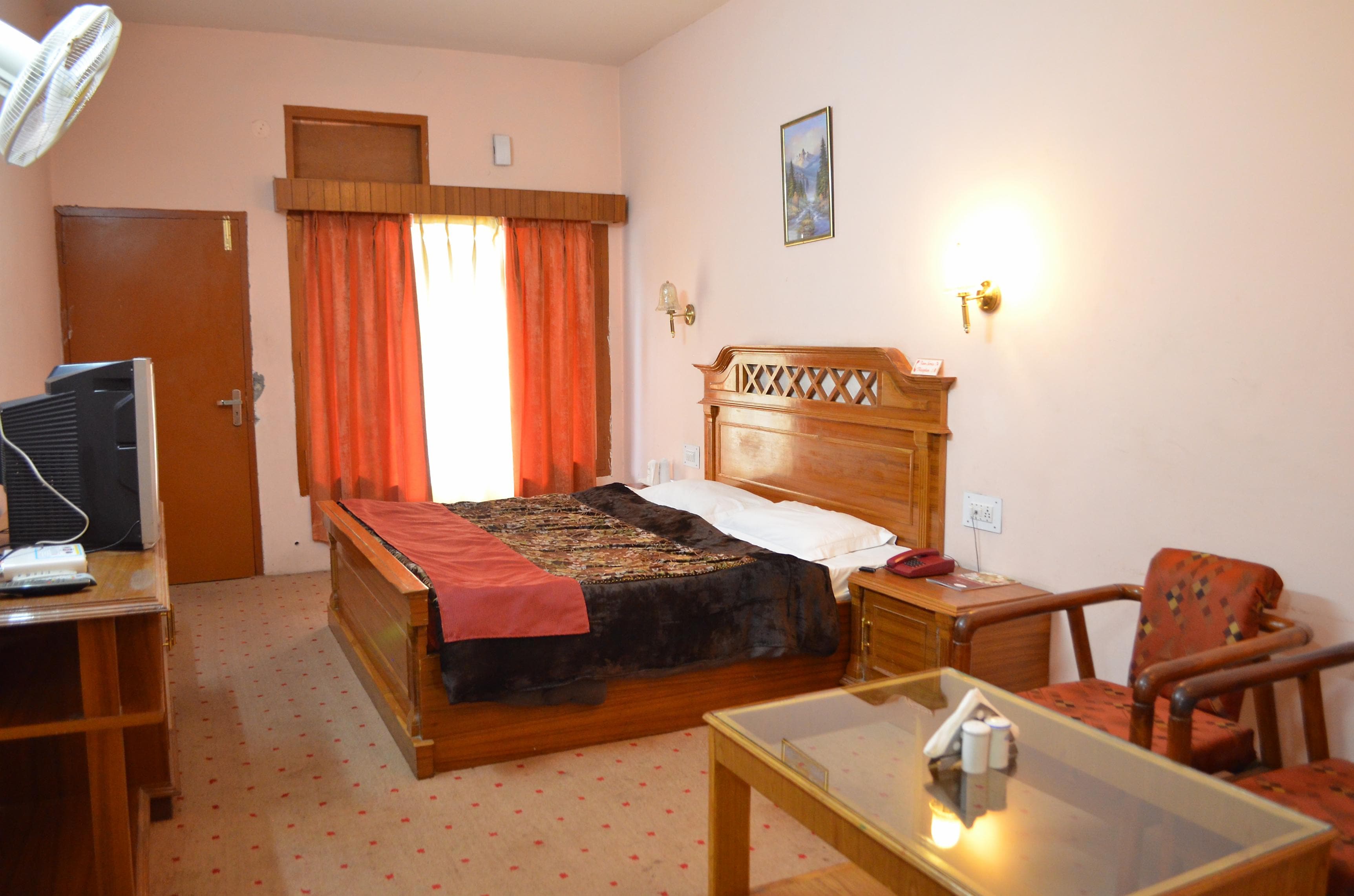 Hotel Sandhya Palace - Tap to explore photos