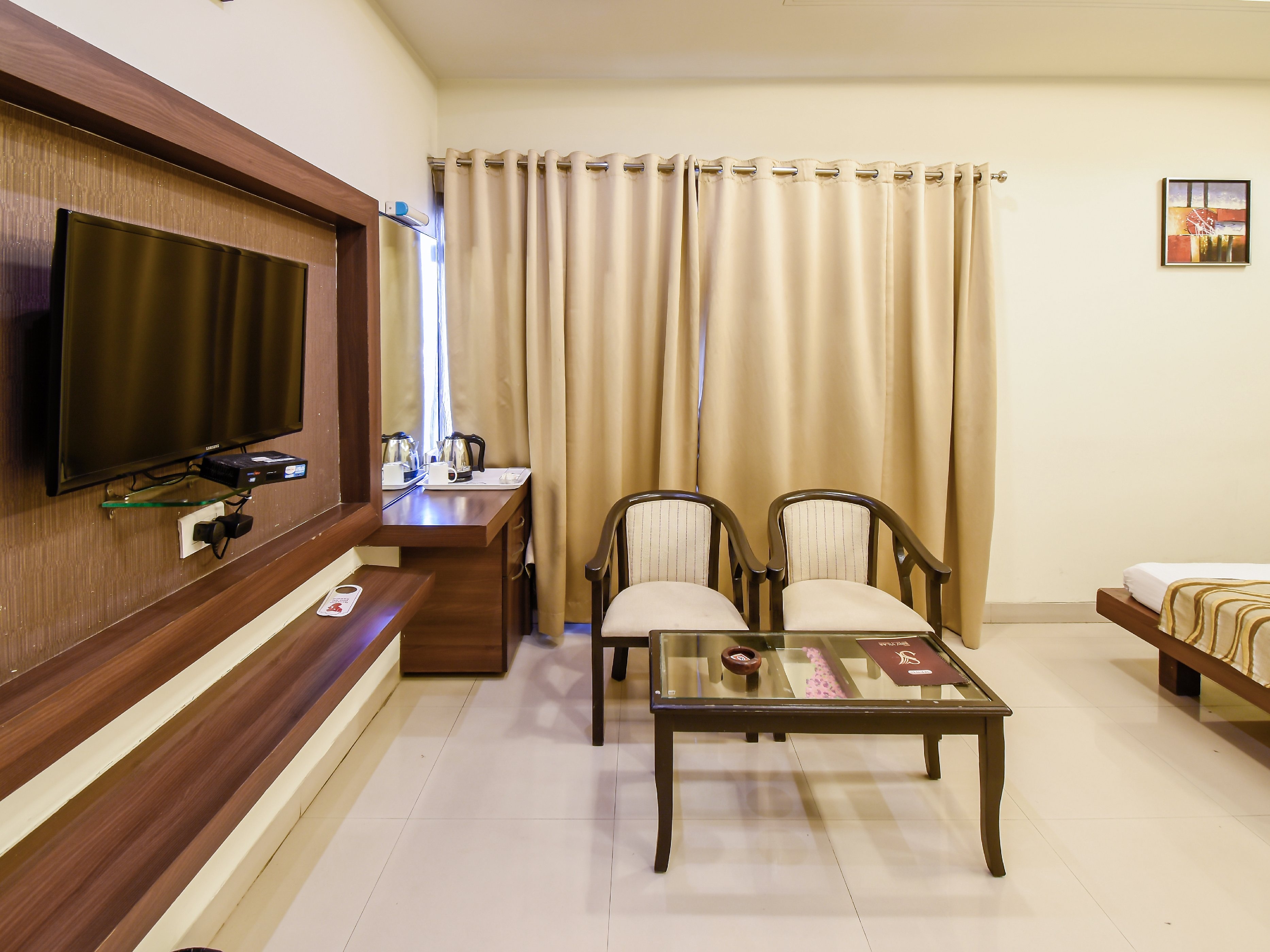 Hotel Shiv Vilas - Tap to explore photos