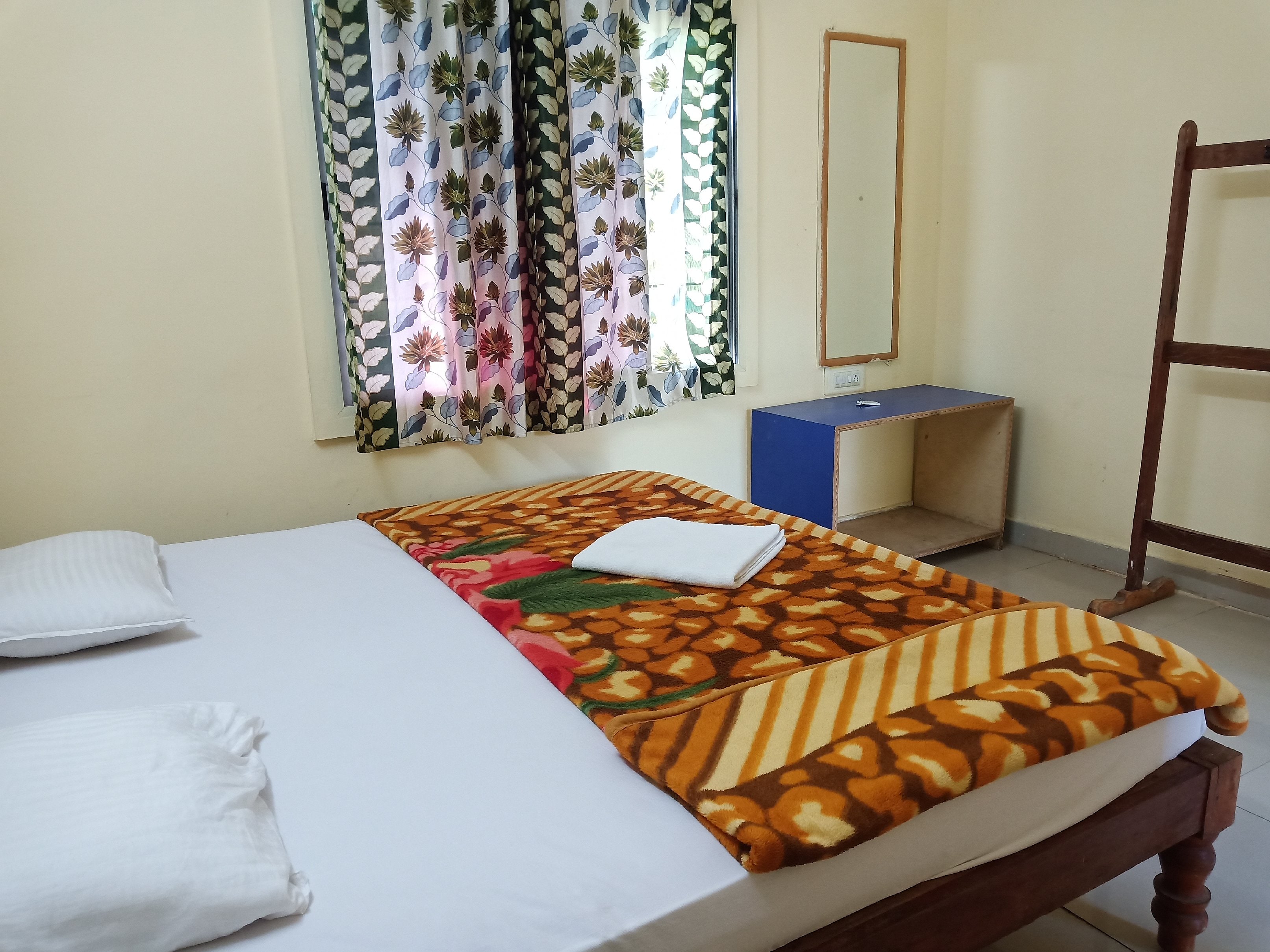 Hotel Vana Vihar - Tap to explore photos