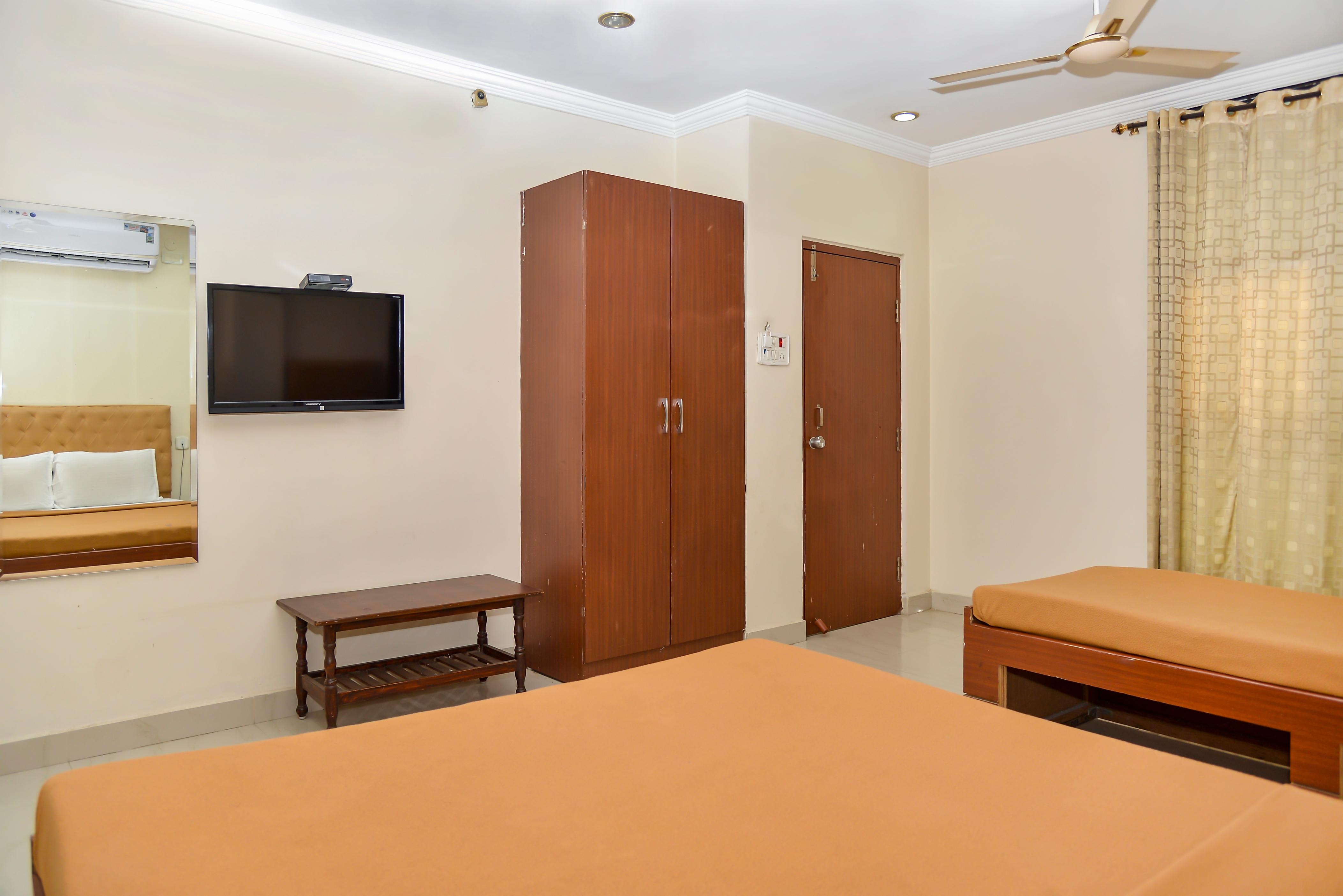 HOTEL NEEM TREE - HYDERABAD AIRPORT - Tap to explore photos
