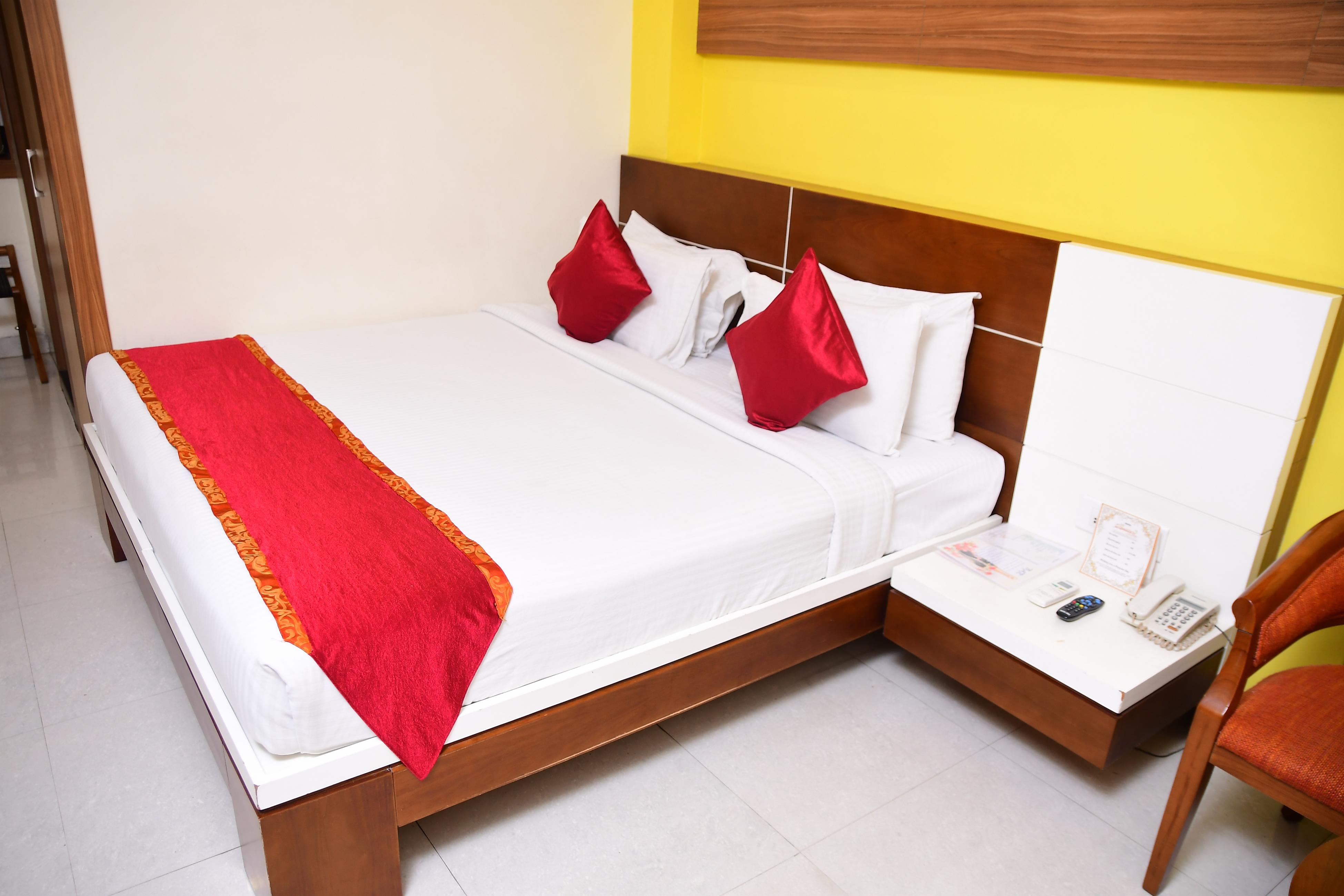 Hotel The Signature Asansol - Tap to explore photos
