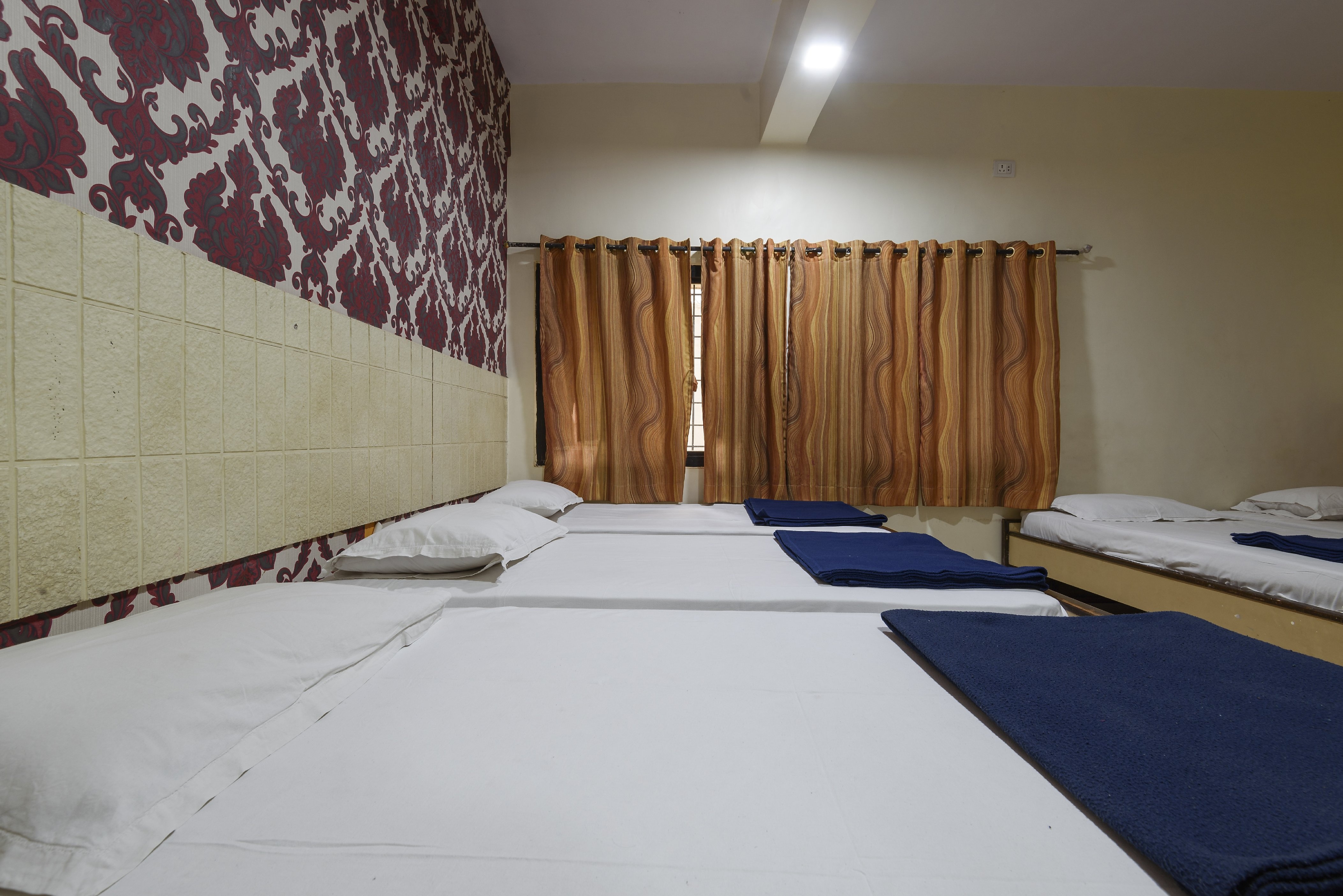 Super Deluxe Non Ac Room 1
