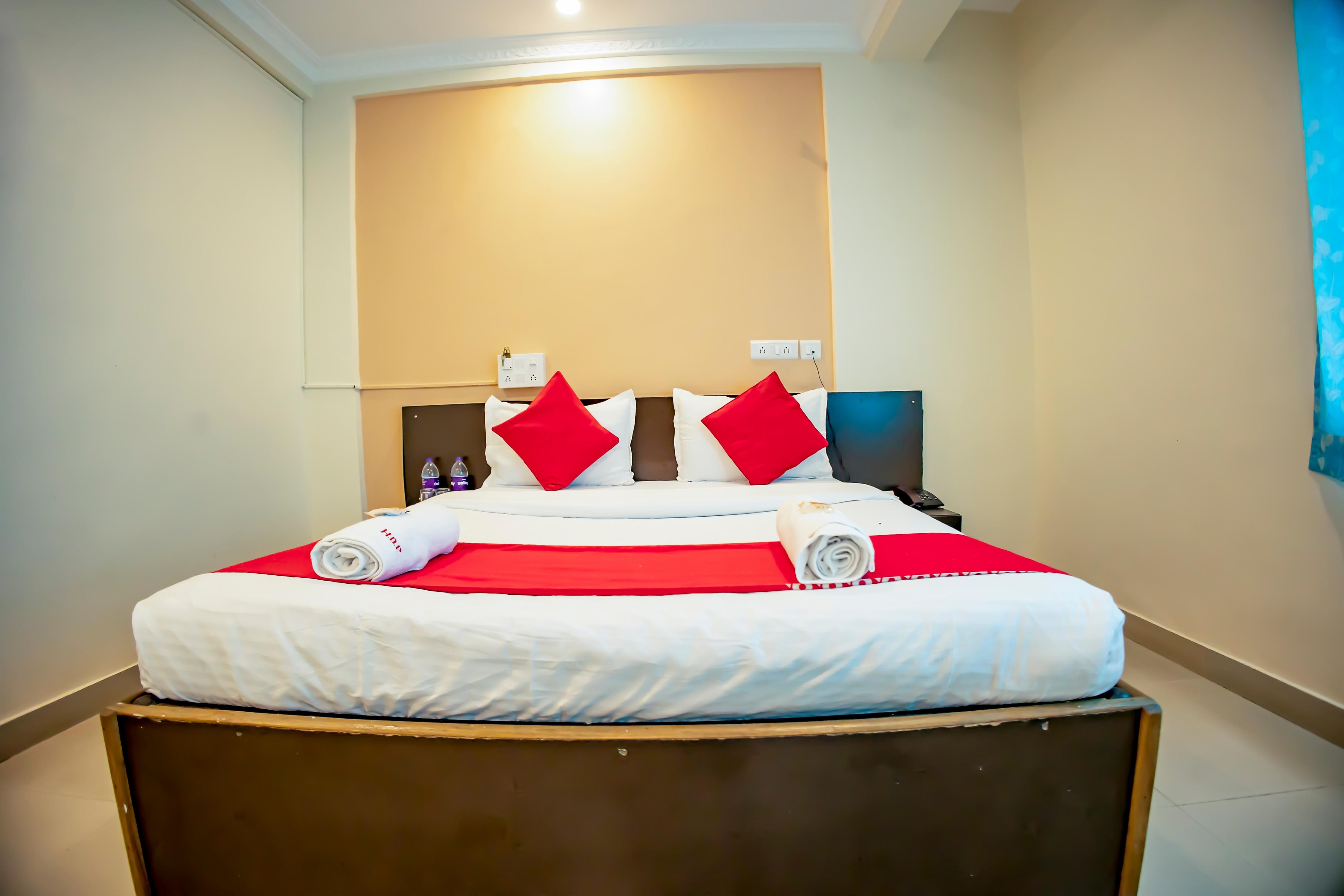 Hotel Om Palace 2