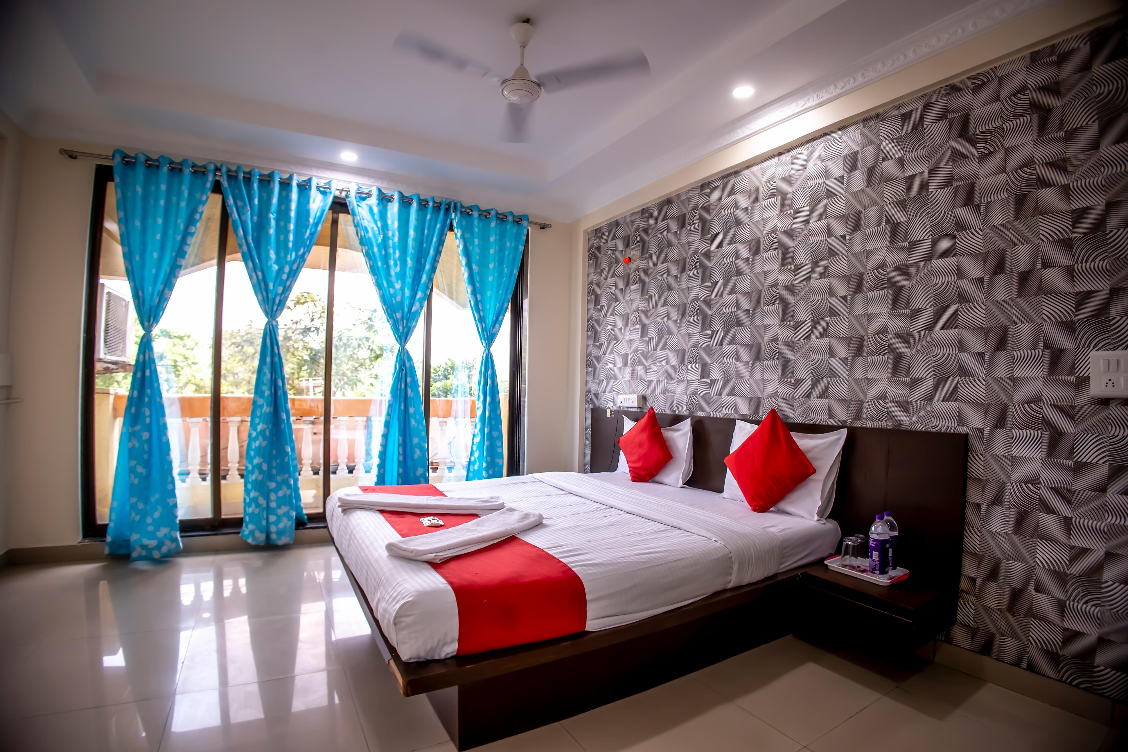 Deluxe AC Room 1