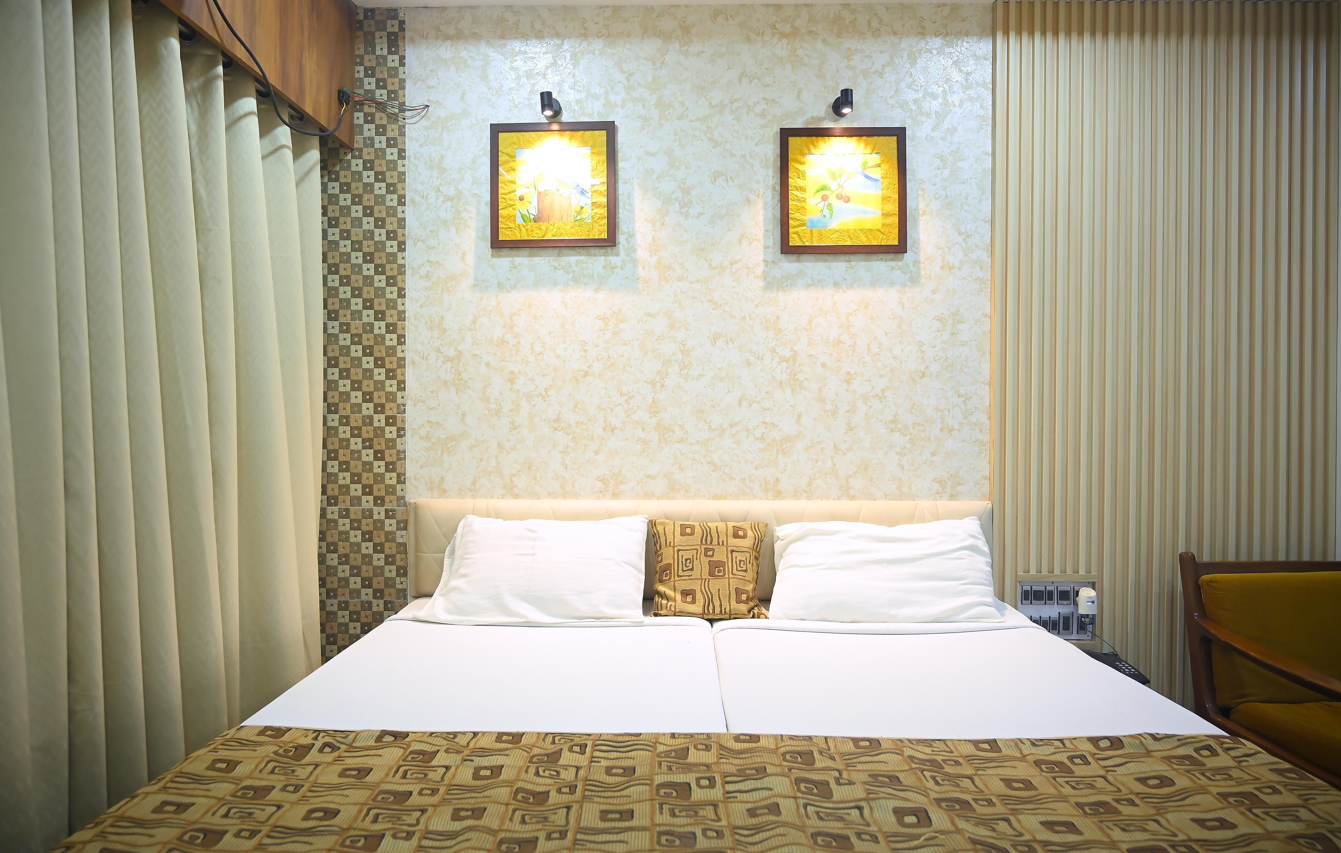HOTEL MAYUR 2