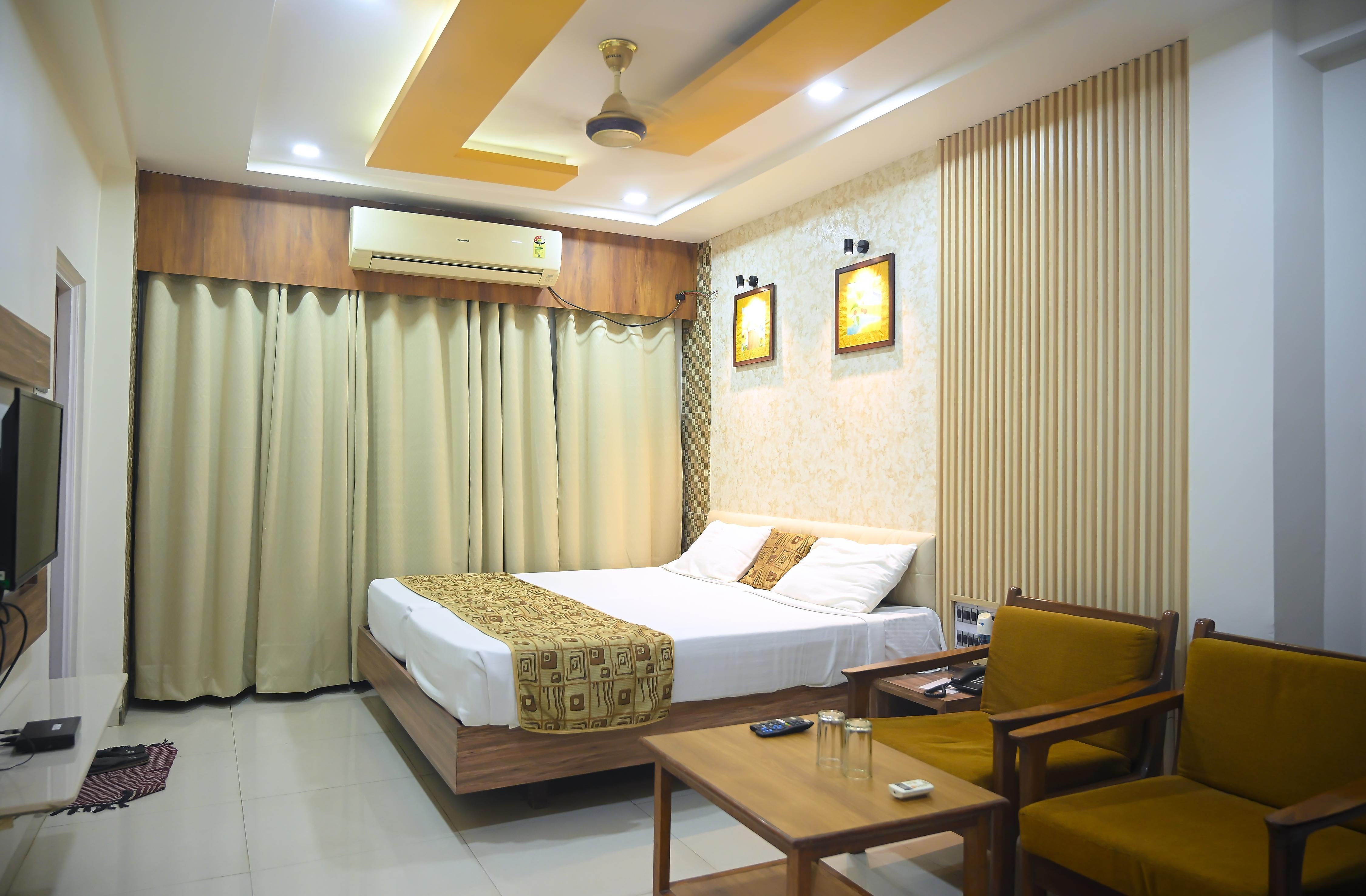 HOTEL MAYUR