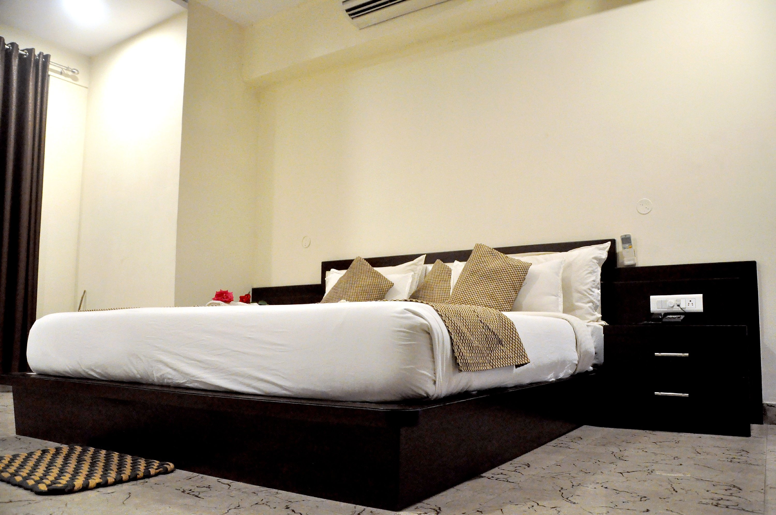 Hotel Suncity Palace - Tap to explore photos