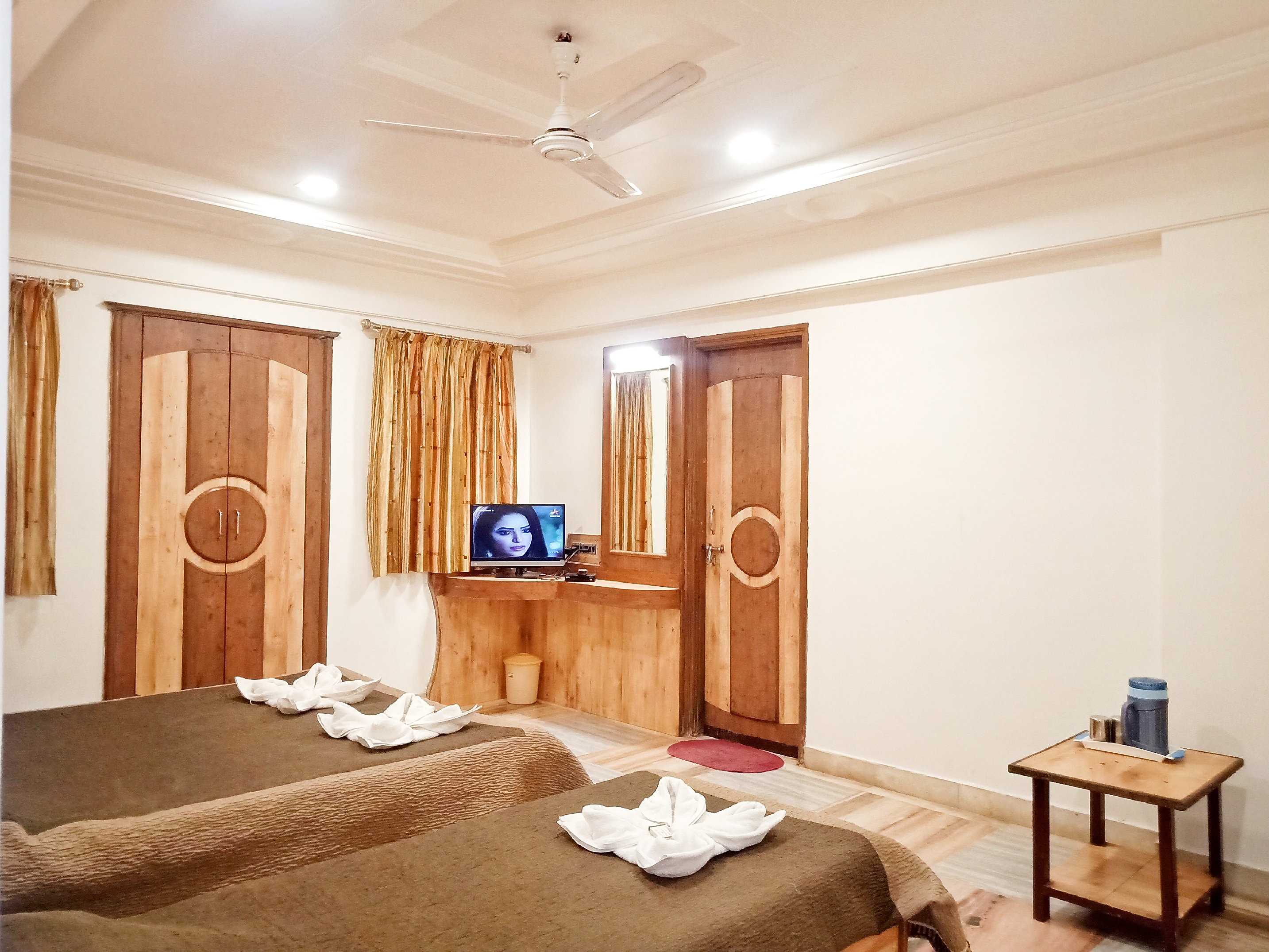 Hotel Prity Sangam  - Tap to explore photos