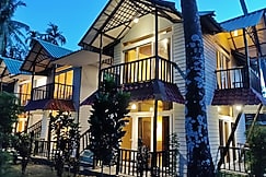 Ocean Pearl Beach Resort, Sir William Peel Island