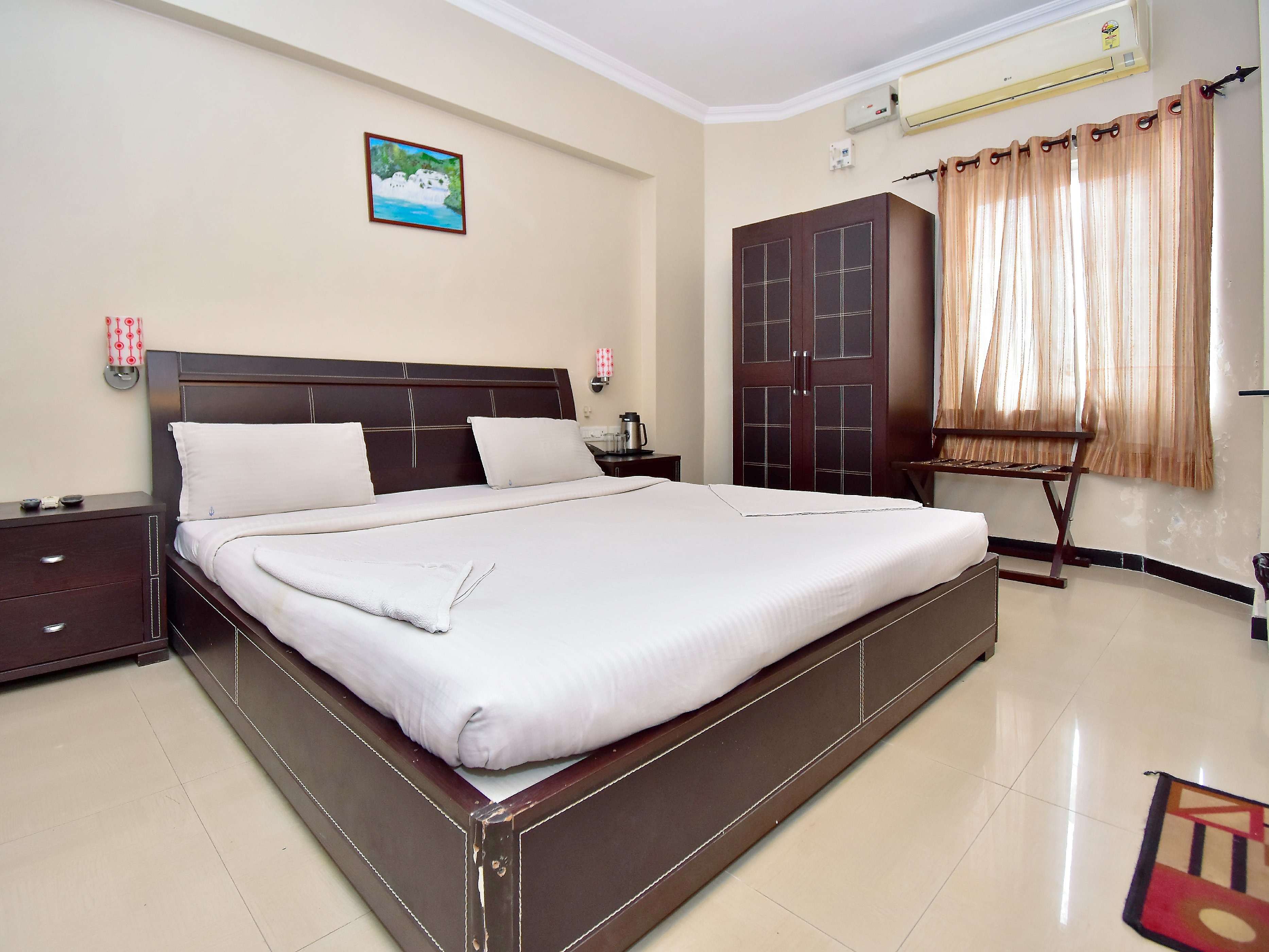 Hotel Vishnu Priya - Tap to explore photos